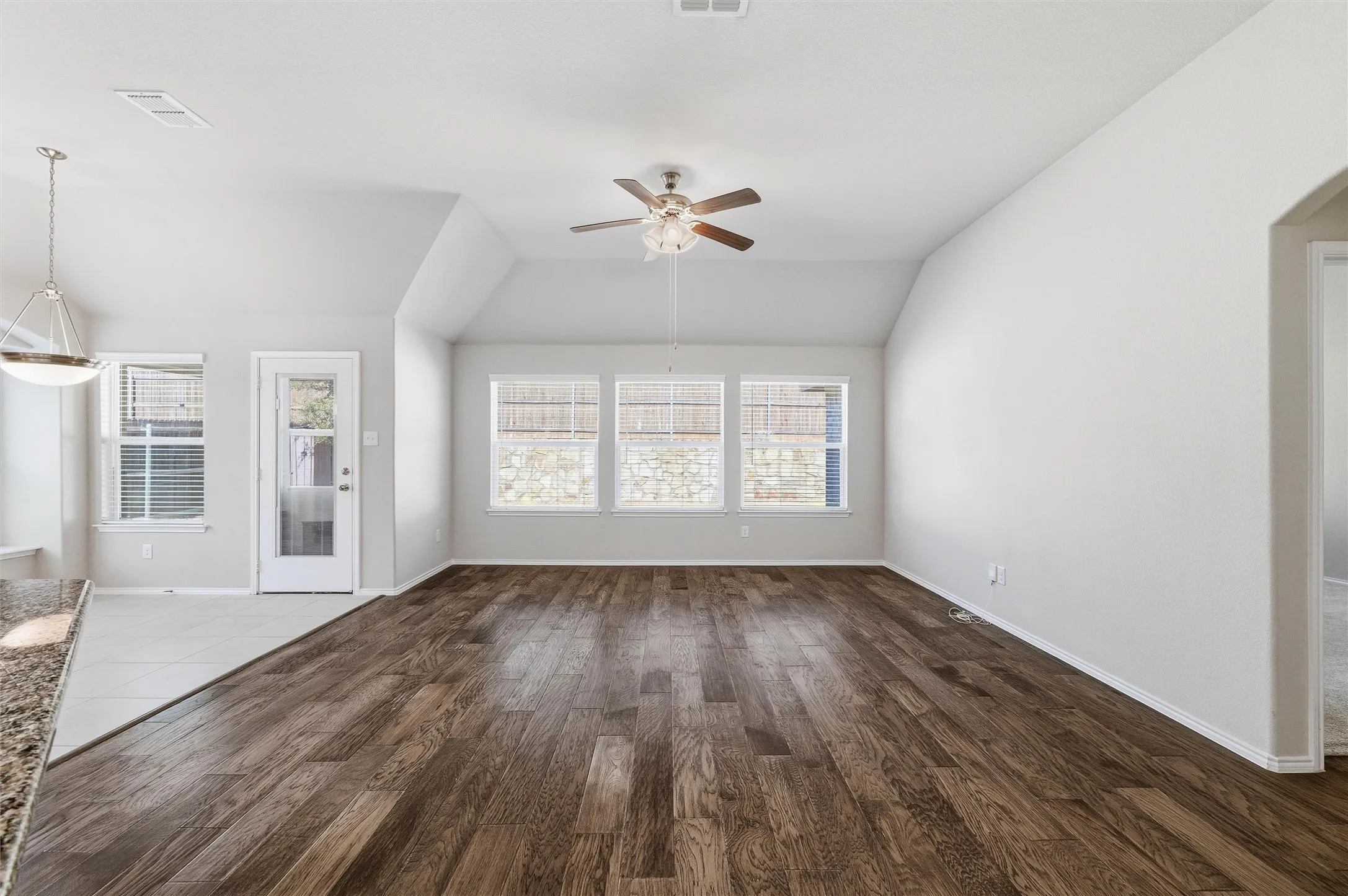 Single Family Residence For Sale in Johnson County , 104 Cadyn Drive, Keene, Texas 76059, 3 Bedroom, 2 Bathroom, 2 Garage spaces, 1,841 Sqft, built in 2021, mls#21319194, Real Estate Agent in Keene, Homes For Sale in Johnson county, Homes For Sale in Keene, Realtor in Keene Texas, Real Estate Brokerage Independent Realty Texas, Luminita Cordes Realtor