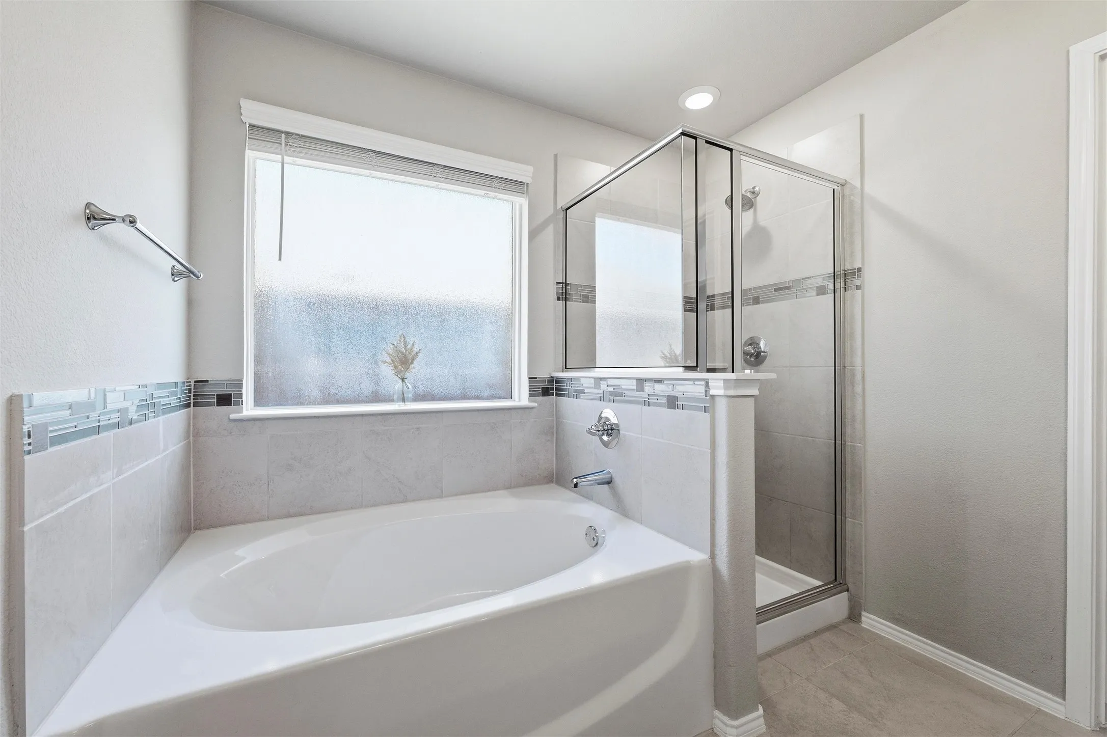 Single Family Residence For Sale in Johnson County , 104 Cadyn Drive, Keene, Texas 76059, 3 Bedroom, 2 Bathroom, 2 Garage spaces, 1,841 Sqft, built in 2021, mls#21319194, Real Estate Agent in Keene, Homes For Sale in Johnson county, Homes For Sale in Keene, Realtor in Keene Texas, Real Estate Brokerage Independent Realty Texas, Luminita Cordes Realtor