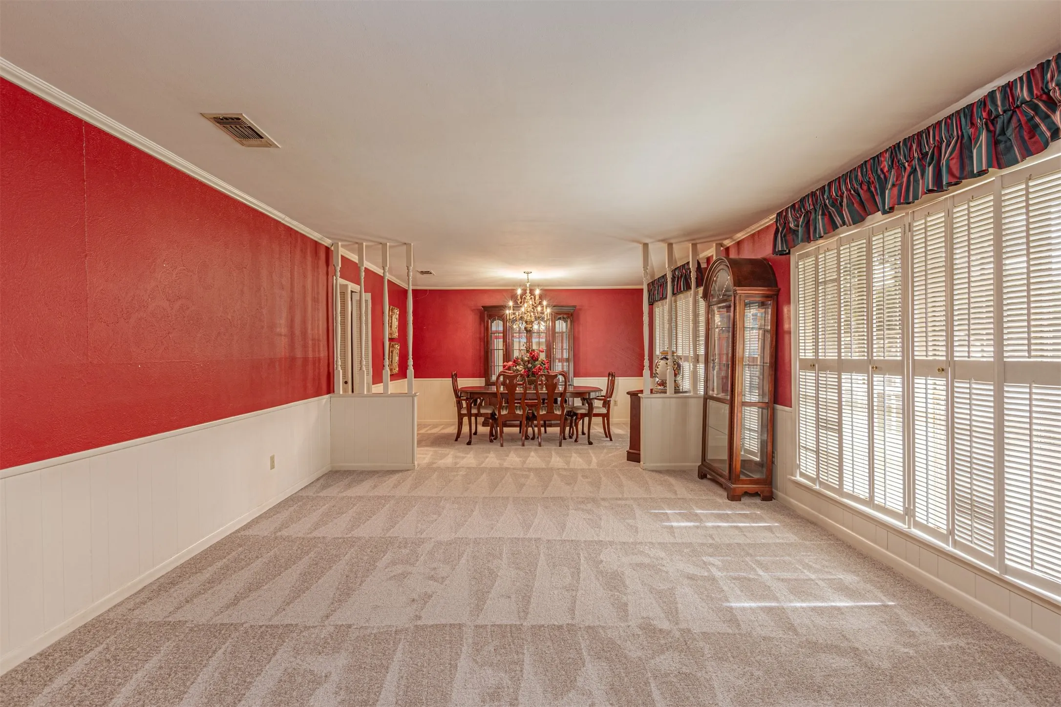 Single Family Residence For Sale in Hunt County , 4160 Fm 513 S, Lone Oak, Texas 75453, 4 Bedroom, 3 Bathroom, 2 Garage spaces, 3,257 Sqft, built in 1974, mls#21319226, Real Estate Agent in Lone Oak, Homes For Sale in Hunt county, Homes For Sale in Lone Oak, Realtor in Lone Oak Texas, Real Estate Brokerage Independent Realty Texas, Luminita Cordes Realtor