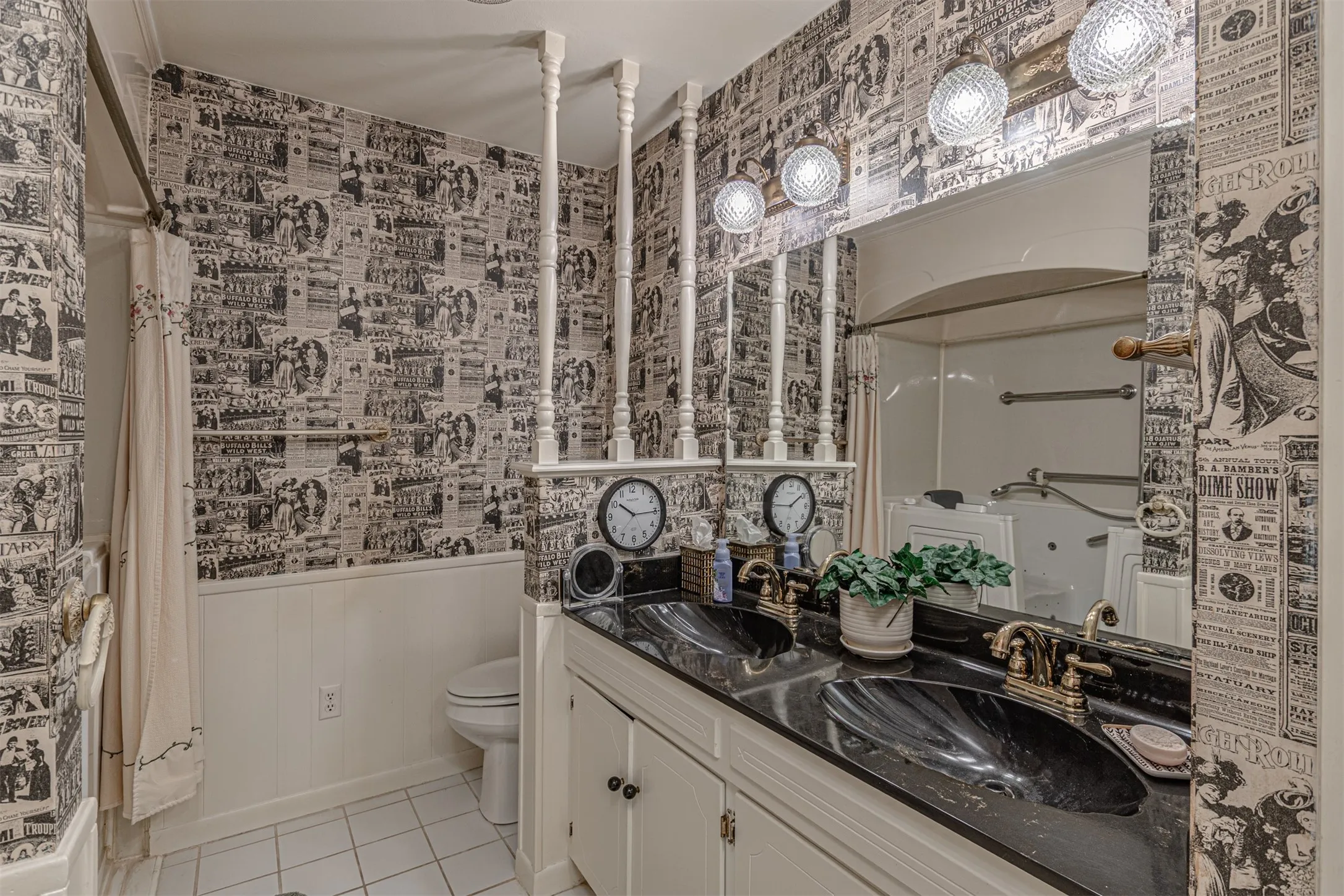 Single Family Residence For Sale in Hunt County , 4160 Fm 513 S, Lone Oak, Texas 75453, 4 Bedroom, 3 Bathroom, 2 Garage spaces, 3,257 Sqft, built in 1974, mls#21319226, Real Estate Agent in Lone Oak, Homes For Sale in Hunt county, Homes For Sale in Lone Oak, Realtor in Lone Oak Texas, Real Estate Brokerage Independent Realty Texas, Luminita Cordes Realtor