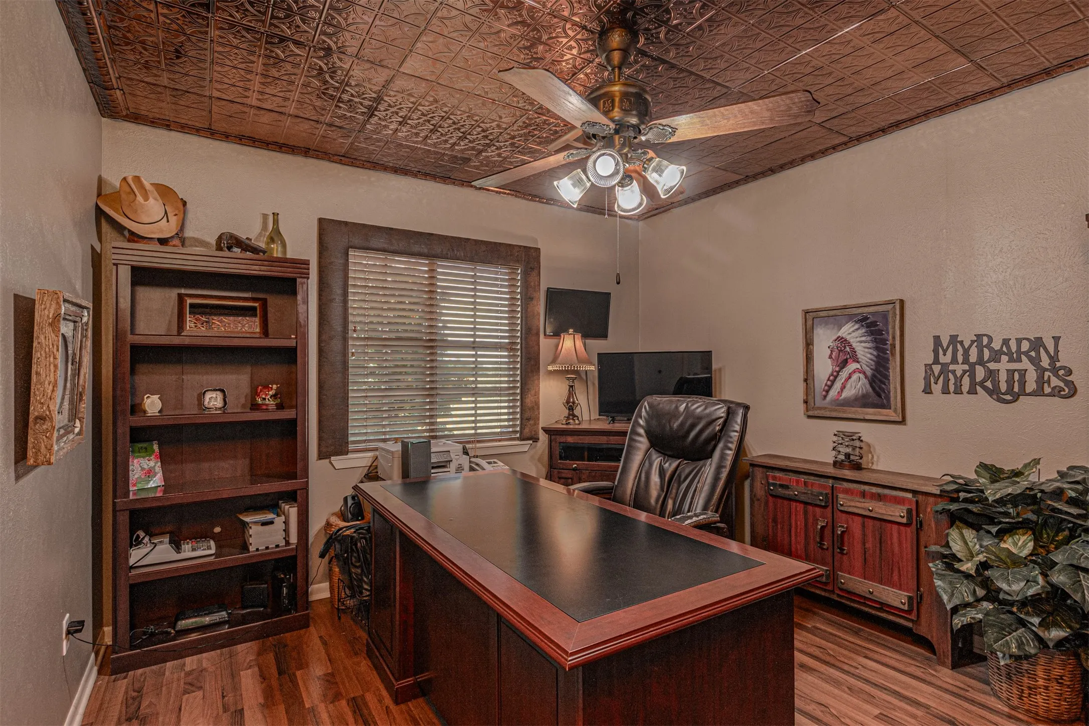 Single Family Residence For Sale in Hunt County , 4160 Fm 513 S, Lone Oak, Texas 75453, 4 Bedroom, 3 Bathroom, 2 Garage spaces, 3,257 Sqft, built in 1974, mls#21319226, Real Estate Agent in Lone Oak, Homes For Sale in Hunt county, Homes For Sale in Lone Oak, Realtor in Lone Oak Texas, Real Estate Brokerage Independent Realty Texas, Luminita Cordes Realtor