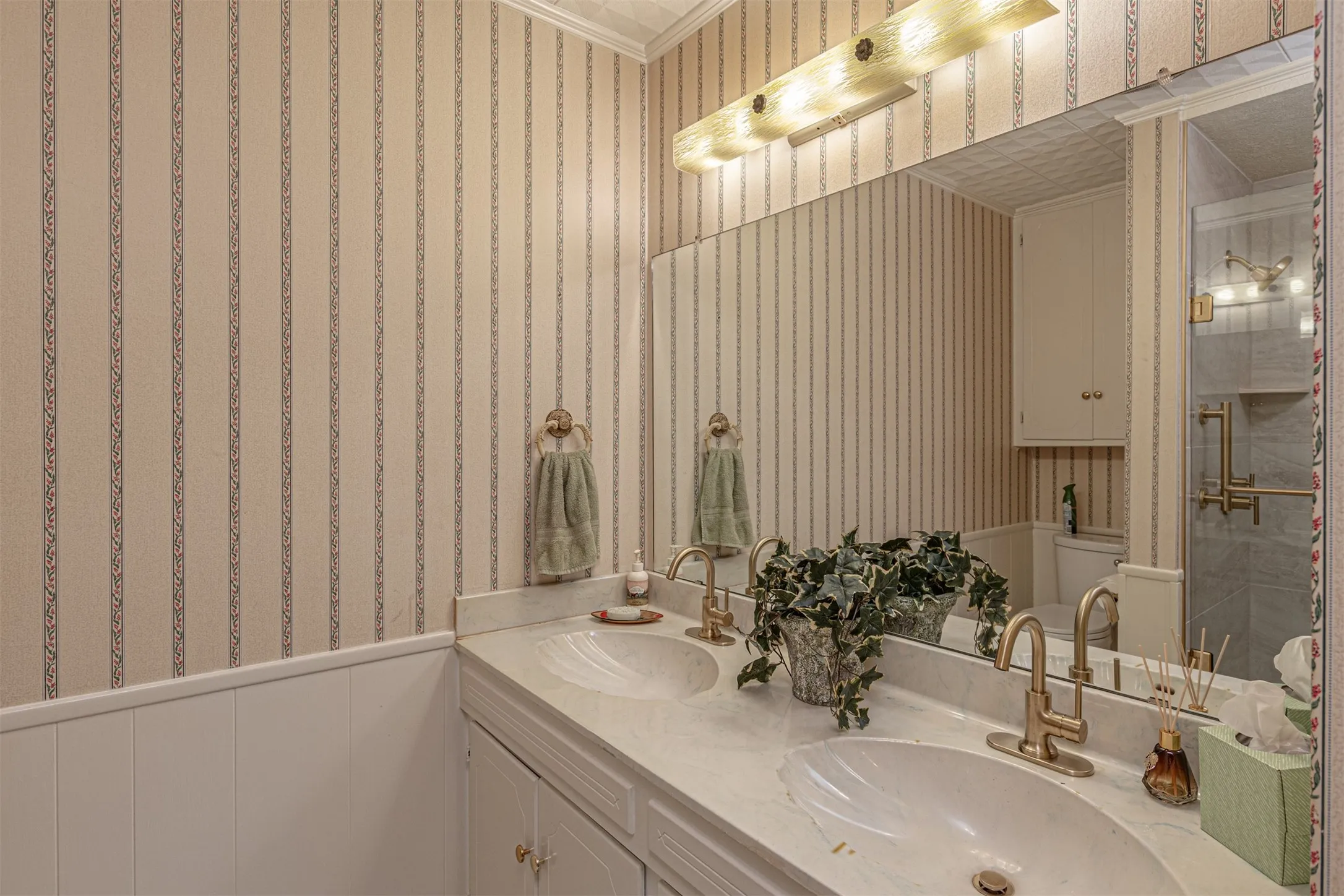 Single Family Residence For Sale in Hunt County , 4160 Fm 513 S, Lone Oak, Texas 75453, 4 Bedroom, 3 Bathroom, 2 Garage spaces, 3,257 Sqft, built in 1974, mls#21319226, Real Estate Agent in Lone Oak, Homes For Sale in Hunt county, Homes For Sale in Lone Oak, Realtor in Lone Oak Texas, Real Estate Brokerage Independent Realty Texas, Luminita Cordes Realtor