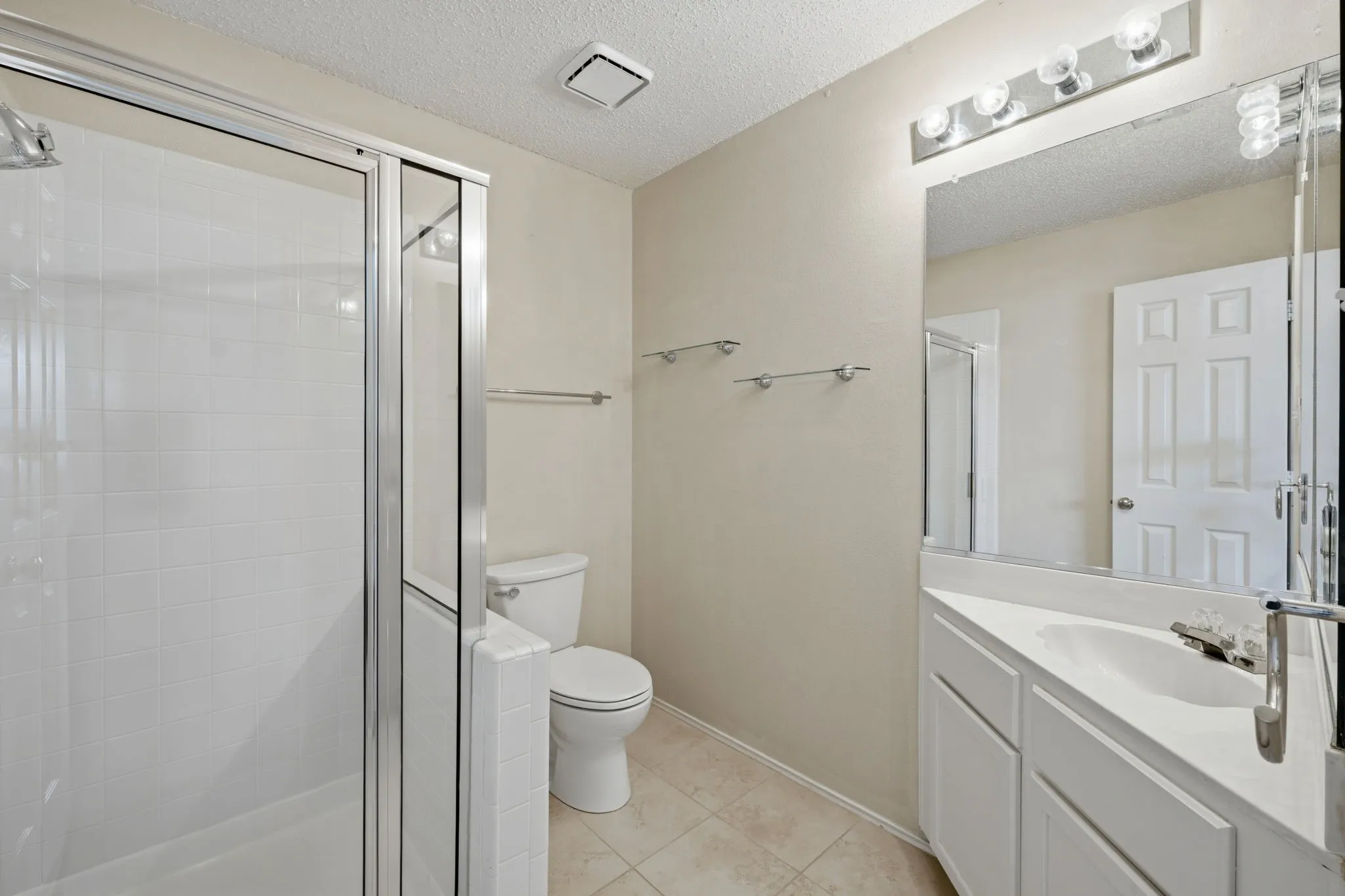Single Family Residence For Sale in Collin County , 2324 Compton Drive, Plano, Texas 75025, 5 Bedroom, 4 Bathroom, 2 Garage spaces, 3,266 Sqft, built in 1993, mls#21318472, Real Estate Agent in Plano, Homes For Sale in Collin county, Homes For Sale in Plano, Realtor in Plano Texas, Real Estate Brokerage Independent Realty Texas, Luminita Cordes Realtor