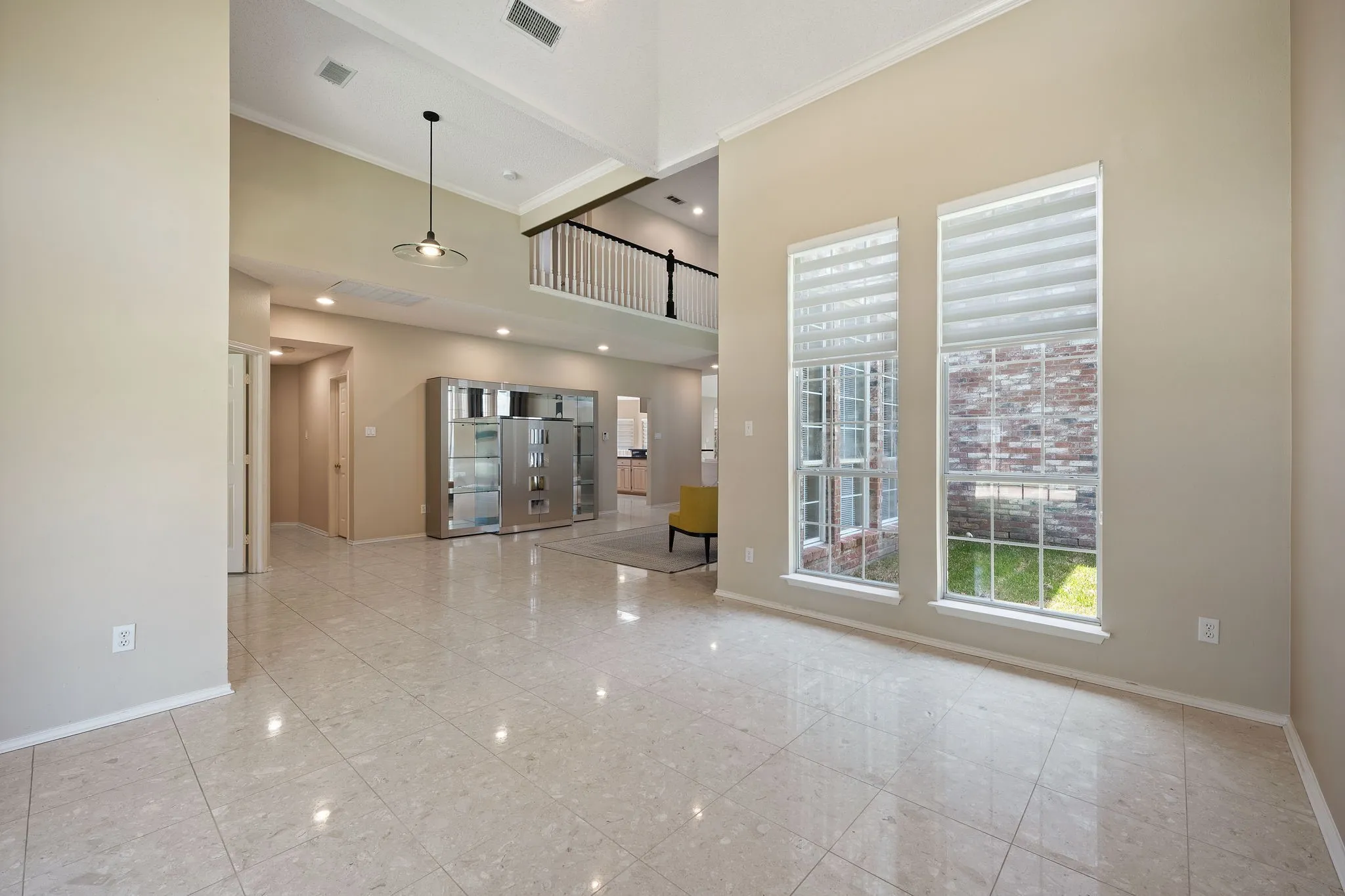 Single Family Residence For Sale in Collin County , 2324 Compton Drive, Plano, Texas 75025, 5 Bedroom, 4 Bathroom, 2 Garage spaces, 3,266 Sqft, built in 1993, mls#21318472, Real Estate Agent in Plano, Homes For Sale in Collin county, Homes For Sale in Plano, Realtor in Plano Texas, Real Estate Brokerage Independent Realty Texas, Luminita Cordes Realtor