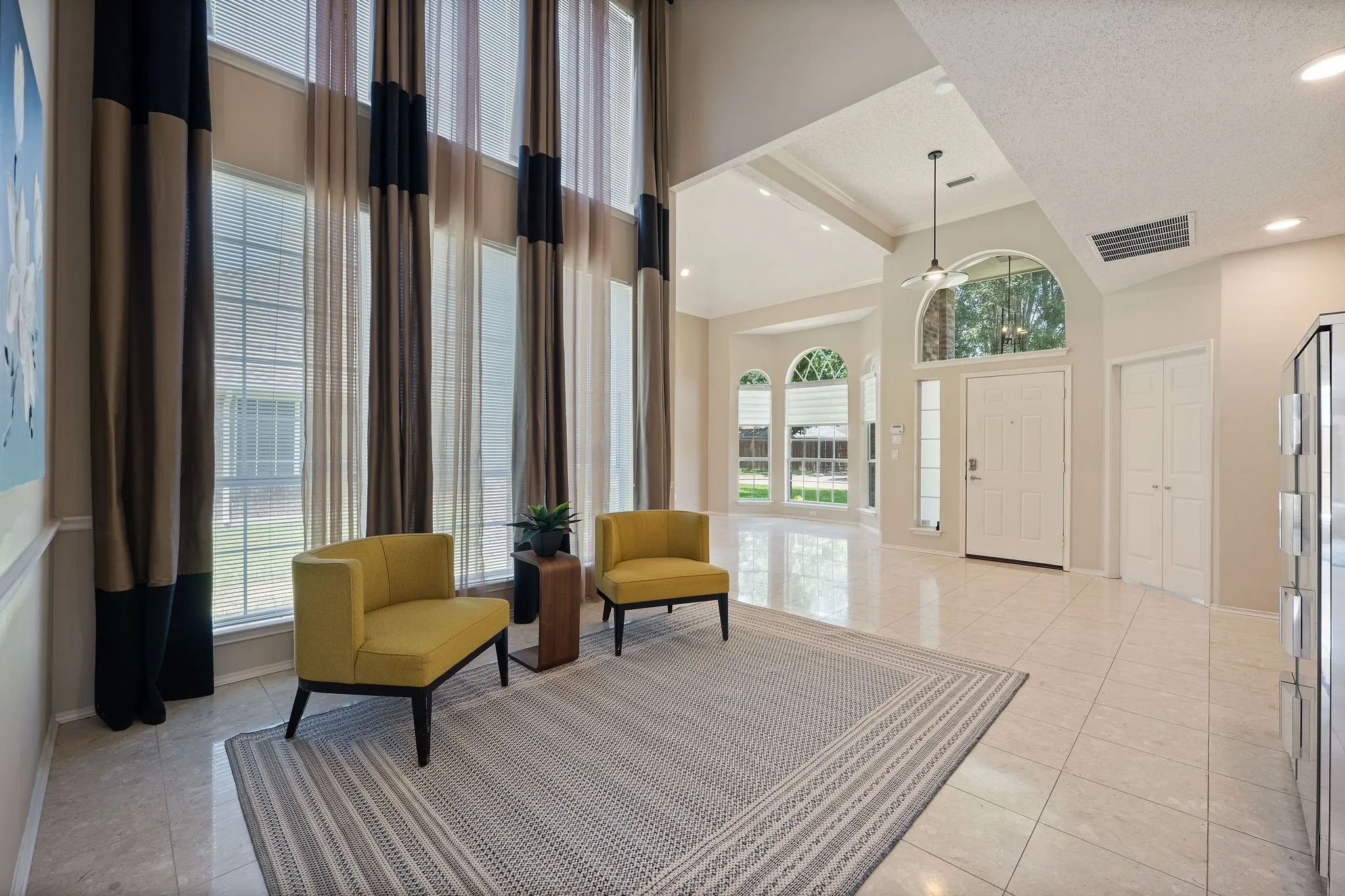 Single Family Residence For Sale in Collin County , 2324 Compton Drive, Plano, Texas 75025, 5 Bedroom, 4 Bathroom, 2 Garage spaces, 3,266 Sqft, built in 1993, mls#21318472, Real Estate Agent in Plano, Homes For Sale in Collin county, Homes For Sale in Plano, Realtor in Plano Texas, Real Estate Brokerage Independent Realty Texas, Luminita Cordes Realtor