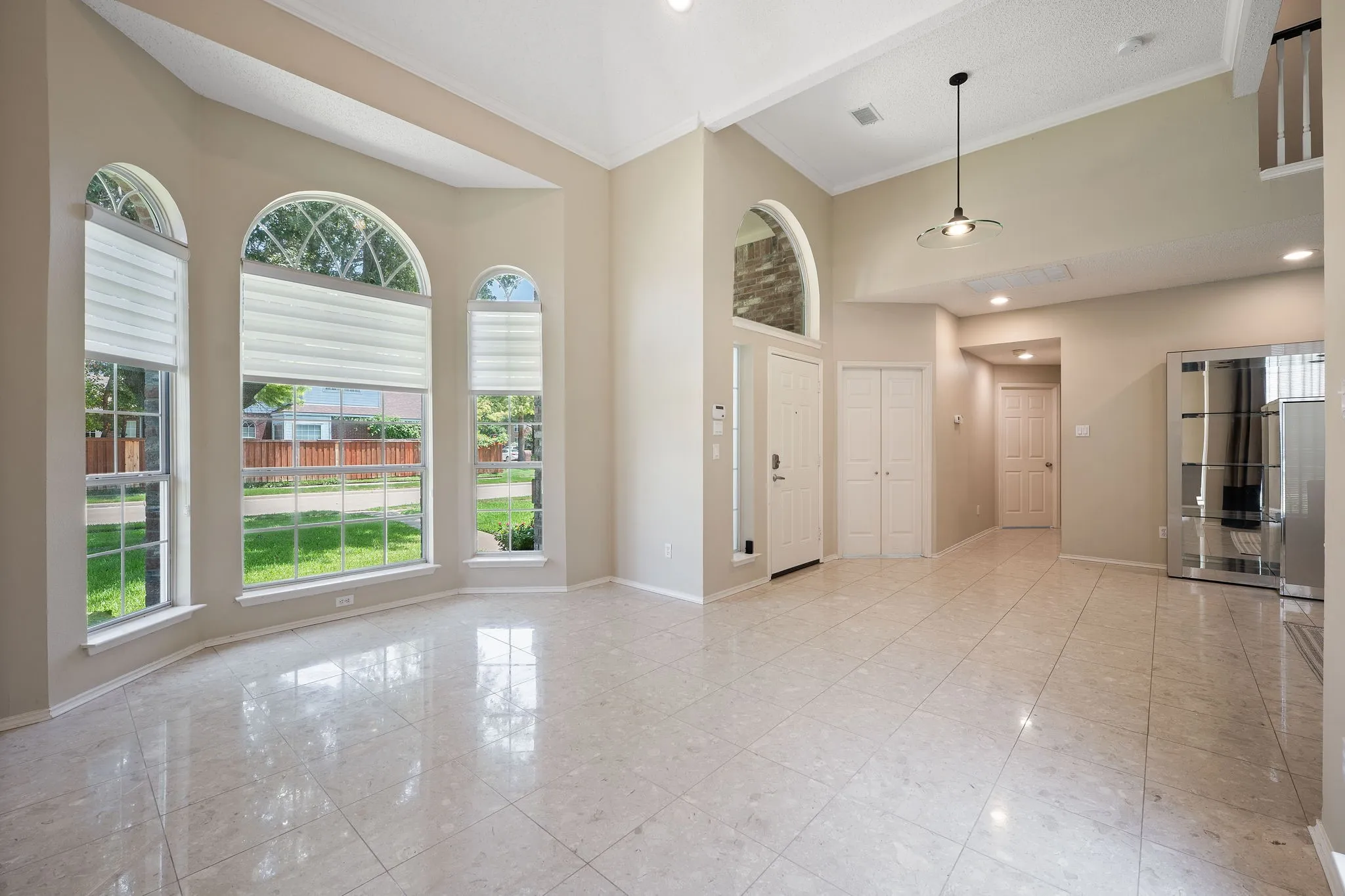 Single Family Residence For Sale in Collin County , 2324 Compton Drive, Plano, Texas 75025, 5 Bedroom, 4 Bathroom, 2 Garage spaces, 3,266 Sqft, built in 1993, mls#21318472, Real Estate Agent in Plano, Homes For Sale in Collin county, Homes For Sale in Plano, Realtor in Plano Texas, Real Estate Brokerage Independent Realty Texas, Luminita Cordes Realtor