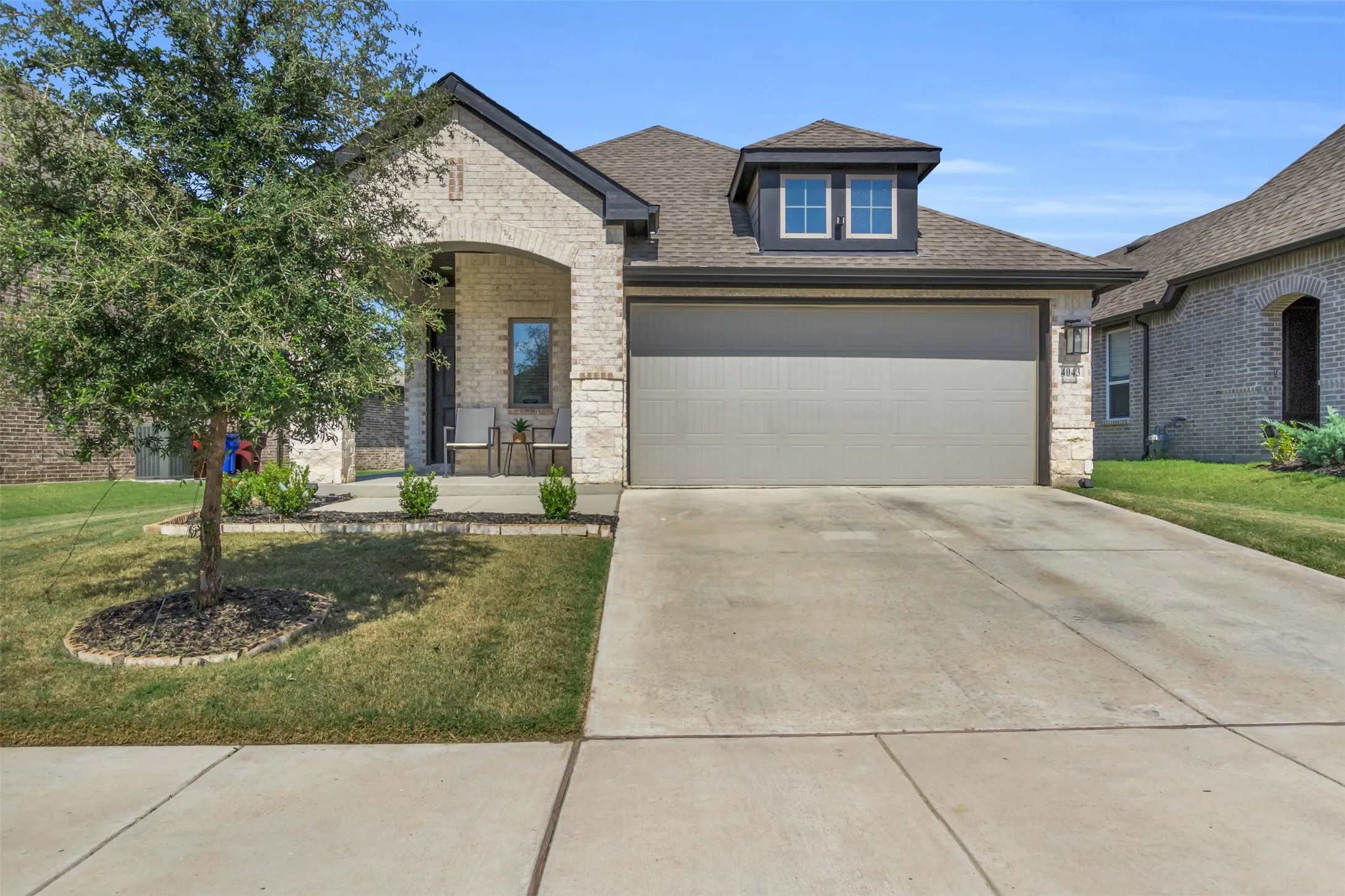 Single Family Residence For Sale in Rockwall County , 4043 Anglers Way, Royse City, Texas 75189, 3 Bedroom, 2 Bathroom, 2 Garage spaces, 1,821 Sqft, built in 2022, mls#21319225, Real Estate Agent in Royse City, Homes For Sale in Rockwall county, Homes For Sale in Royse City, Realtor in Royse City Texas, Real Estate Brokerage Independent Realty Texas, Luminita Cordes Realtor