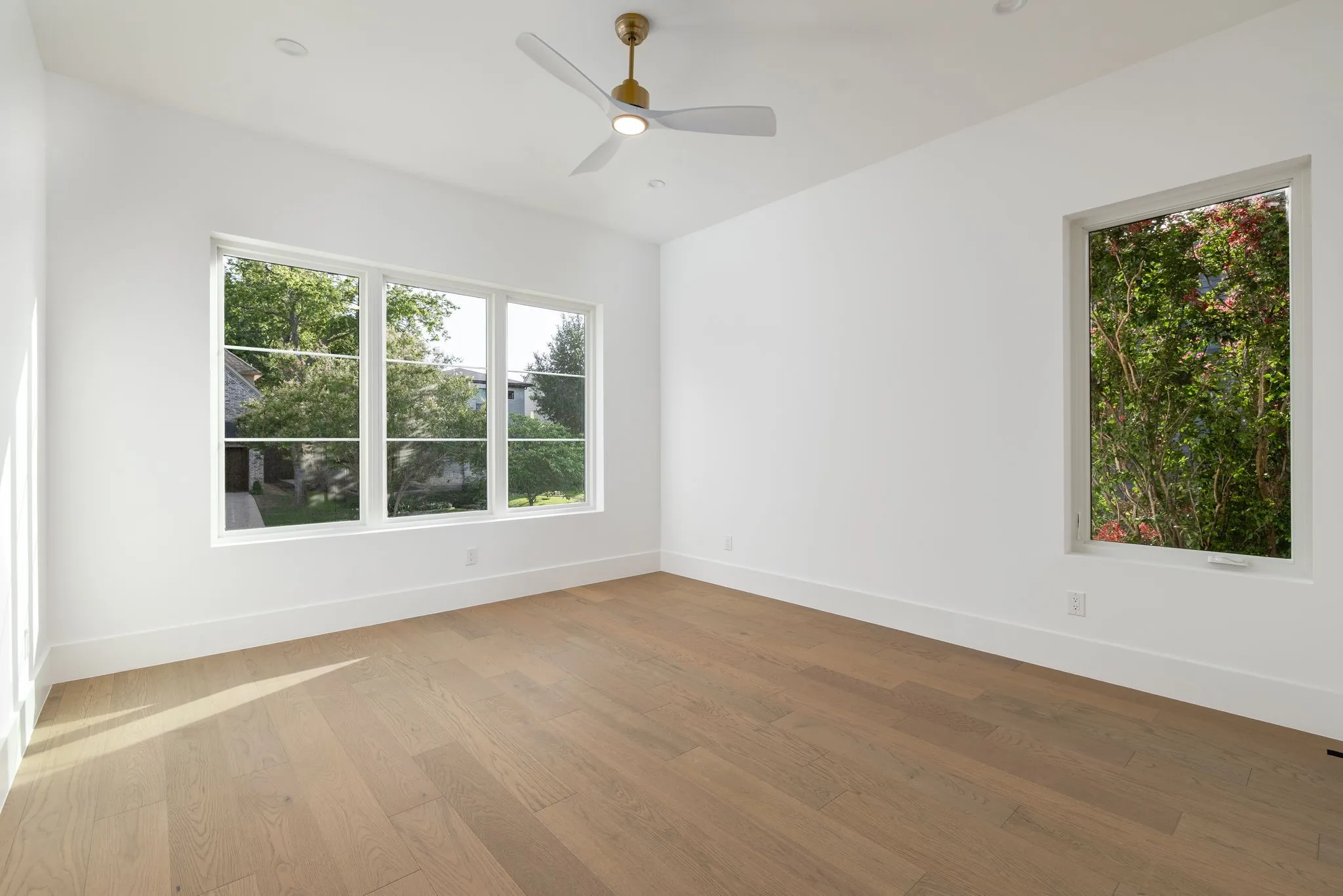 Single Family Residence For Sale in Dallas County , 7119 Coronado Avenue, Dallas, Texas 75214, 5 Bedroom, 7 Bathroom, 2 Garage spaces, 4,816 Sqft, built in 2026, mls#21319238, Real Estate Agent in Dallas, Homes For Sale in Dallas county, Homes For Sale in Dallas, Realtor in Dallas Texas, Real Estate Brokerage Independent Realty Texas, Luminita Cordes Realtor