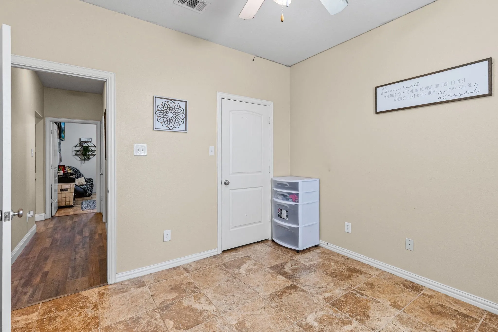 Single Family Residence For Sale in Hunt County , 4168 Fm 3211, Caddo Mills, Texas 75135, 3 Bedroom, 2 Bathroom, 2 Garage spaces, 1,904 Sqft, built in 2007, Price $475,000, mls#21316640, Real Estate Agent in Caddo Mills, Homes For Sale in Hunt county, Homes For Sale in Caddo Mills, Realtor in Caddo Mills Texas, Real Estate Brokerage Independent Realty Texas, Luminita Cordes Realtor