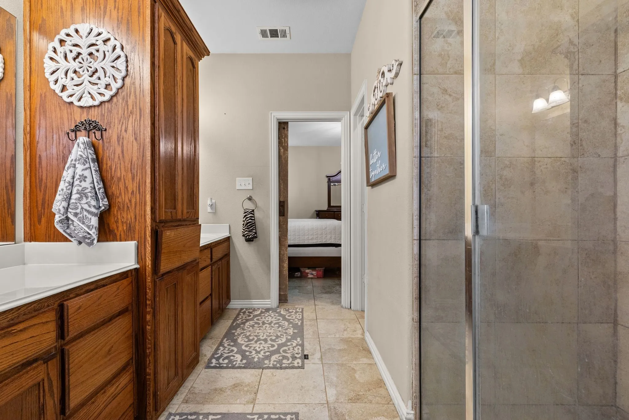Single Family Residence For Sale in Hunt County , 4168 Fm 3211, Caddo Mills, Texas 75135, 3 Bedroom, 2 Bathroom, 2 Garage spaces, 1,904 Sqft, built in 2007, Price $475,000, mls#21316640, Real Estate Agent in Caddo Mills, Homes For Sale in Hunt county, Homes For Sale in Caddo Mills, Realtor in Caddo Mills Texas, Real Estate Brokerage Independent Realty Texas, Luminita Cordes Realtor