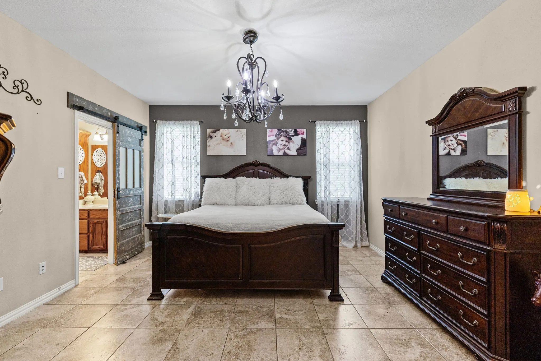 Single Family Residence For Sale in Hunt County , 4168 Fm 3211, Caddo Mills, Texas 75135, 3 Bedroom, 2 Bathroom, 2 Garage spaces, 1,904 Sqft, built in 2007, Price $475,000, mls#21316640, Real Estate Agent in Caddo Mills, Homes For Sale in Hunt county, Homes For Sale in Caddo Mills, Realtor in Caddo Mills Texas, Real Estate Brokerage Independent Realty Texas, Luminita Cordes Realtor