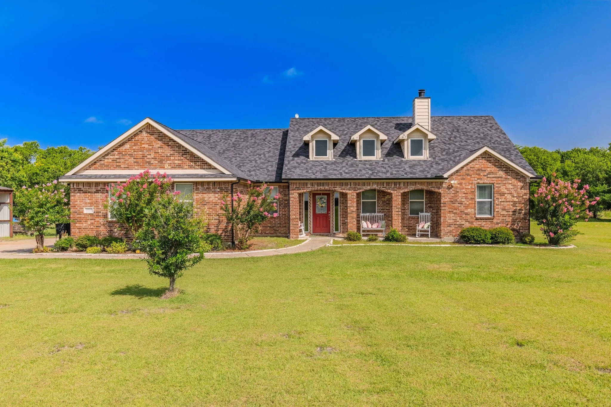 Single Family Residence For Sale in Hunt County , 4168 Fm 3211, Caddo Mills, Texas 75135, 3 Bedroom, 2 Bathroom, 2 Garage spaces, 1,904 Sqft, built in 2007, Price $475,000, mls#21316640, Real Estate Agent in Caddo Mills, Homes For Sale in Hunt county, Homes For Sale in Caddo Mills, Realtor in Caddo Mills Texas, Real Estate Brokerage Independent Realty Texas, Luminita Cordes Realtor