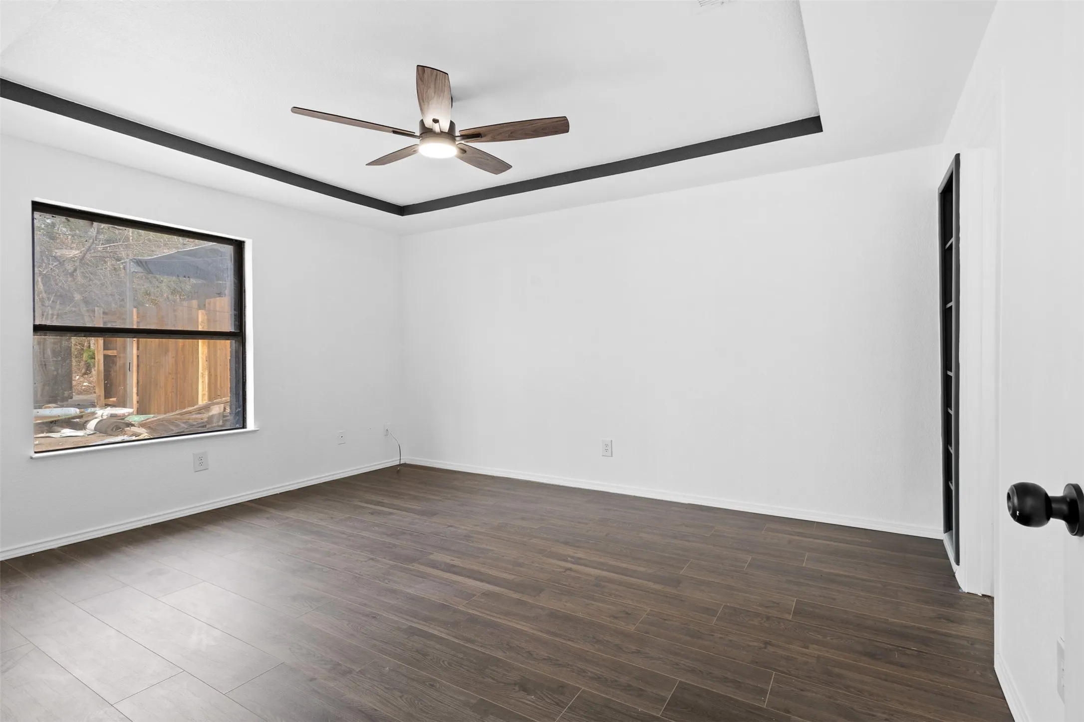 Duplex For Rent in Tarrant County , 5349 Northridge Boulevard, North Richland Hills, Texas 76180, 3 Bedroom, 2 Bathroom, Garage spaces, 1,175 Sqft, built in 1984, mls#21319250, Real Estate Agent in North Richland Hills, Homes For Rent in Tarrant county, Homes For Rent in North Richland Hills, Realtor in North Richland Hills Texas, Real Estate Brokerage Independent Realty Texas, Luminita Cordes Realtor