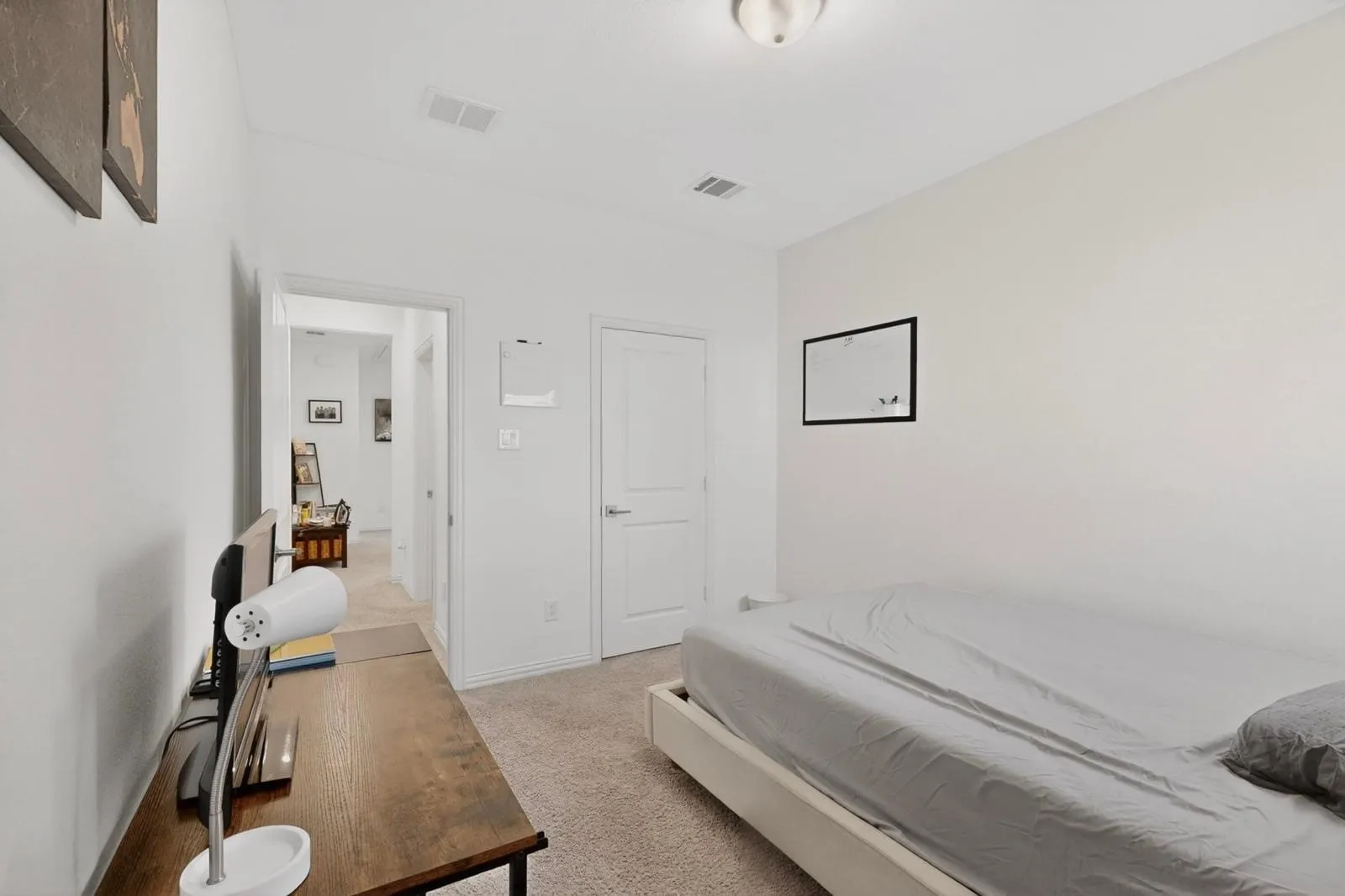 Single Family Residence For Rent in Dallas County , 7546 Edgeware Road, Dallas, Texas 75228, 3 Bedroom, 3 Bathroom, 2 Garage spaces, 1,580 Sqft, built in 2024, mls#21319252, Real Estate Agent in Dallas, Homes For Rent in Dallas county, Homes For Rent in Dallas, Realtor in Dallas Texas, Real Estate Brokerage Independent Realty Texas, Luminita Cordes Realtor