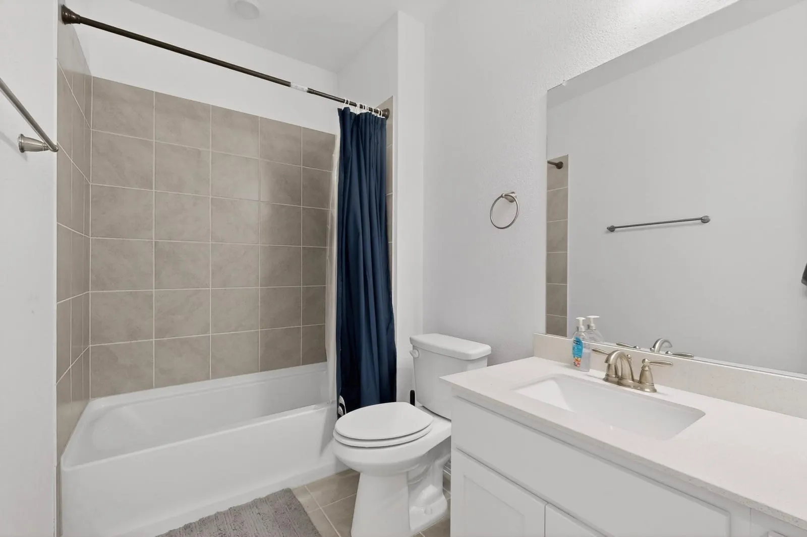 Single Family Residence For Rent in Dallas County , 7546 Edgeware Road, Dallas, Texas 75228, 3 Bedroom, 3 Bathroom, 2 Garage spaces, 1,580 Sqft, built in 2024, mls#21319252, Real Estate Agent in Dallas, Homes For Rent in Dallas county, Homes For Rent in Dallas, Realtor in Dallas Texas, Real Estate Brokerage Independent Realty Texas, Luminita Cordes Realtor