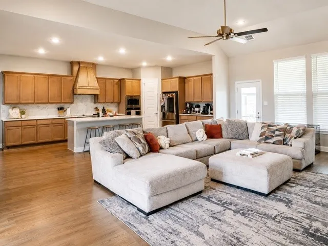 Single Family Residence For Sale in Ellis County , 4017 Lagos Drive, Midlothian, Texas 76065, 4 Bedroom, 4 Bathroom, 3 Garage spaces, 2,865 Sqft, built in 2023, mls#21315988, Real Estate Agent in Midlothian, Homes For Sale in Ellis county, Homes For Sale in Midlothian, Realtor in Midlothian Texas, Real Estate Brokerage Independent Realty Texas, Luminita Cordes Realtor