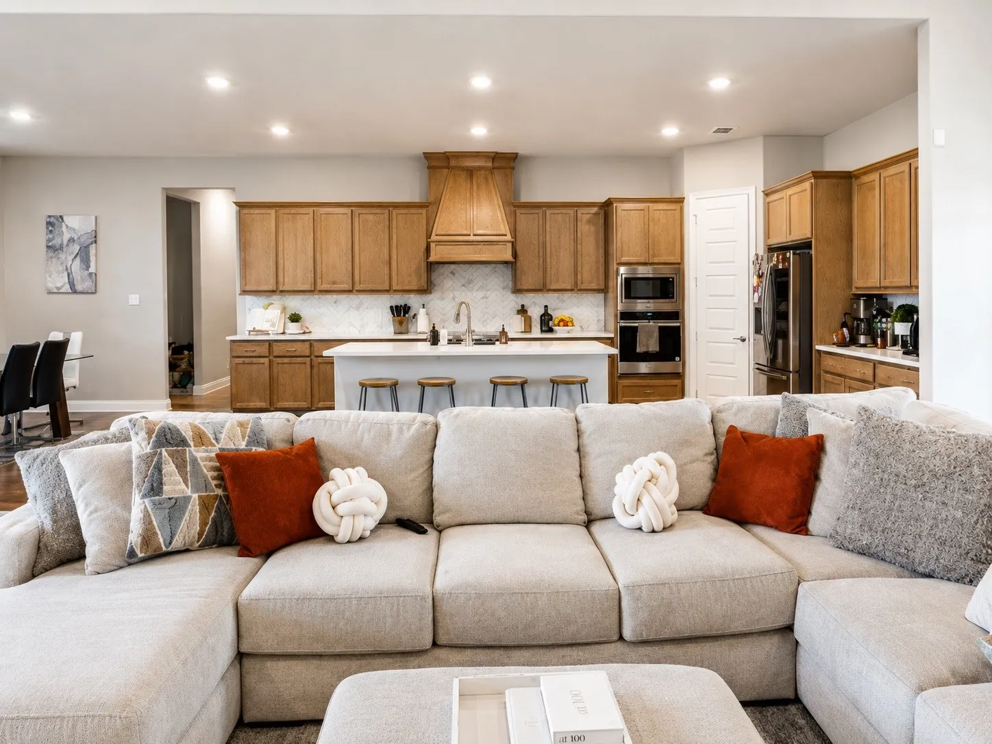 Single Family Residence For Sale in Ellis County , 4017 Lagos Drive, Midlothian, Texas 76065, 4 Bedroom, 4 Bathroom, 3 Garage spaces, 2,865 Sqft, built in 2023, mls#21315988, Real Estate Agent in Midlothian, Homes For Sale in Ellis county, Homes For Sale in Midlothian, Realtor in Midlothian Texas, Real Estate Brokerage Independent Realty Texas, Luminita Cordes Realtor