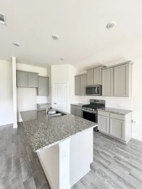Single Family Residence For Rent in Denton County , 11000 Glover Lane, Aubrey, Texas 76227, 3 Bedroom, 2 Bathroom, 2 Garage spaces, 1,650 Sqft, built in 2020, mls#21317547, Real Estate Agent in Aubrey, Homes For Rent in Denton county, Homes For Rent in Aubrey, Realtor in Aubrey Texas, Real Estate Brokerage Independent Realty Texas, Luminita Cordes Realtor