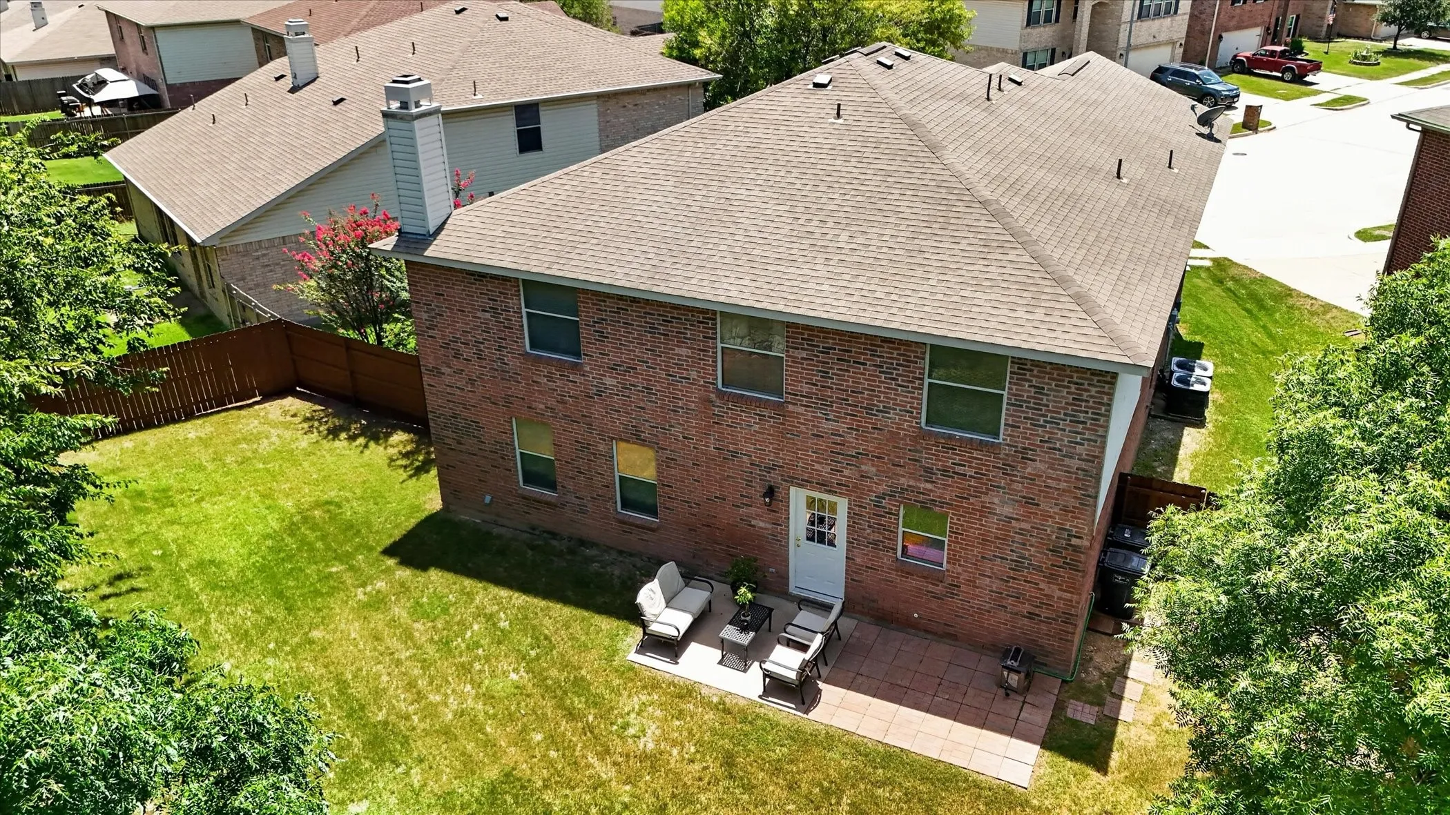 Single Family Residence For Sale in Denton County , 16520 Red River Lane, Fort Worth, Texas 76247, 5 Bedroom, 3 Bathroom, 2 Garage spaces, 3,448 Sqft, built in 2004, mls#21316762, Real Estate Agent in Fort Worth, Homes For Sale in Denton county, Homes For Sale in Fort Worth, Realtor in Fort Worth Texas, Real Estate Brokerage Independent Realty Texas, Luminita Cordes Realtor