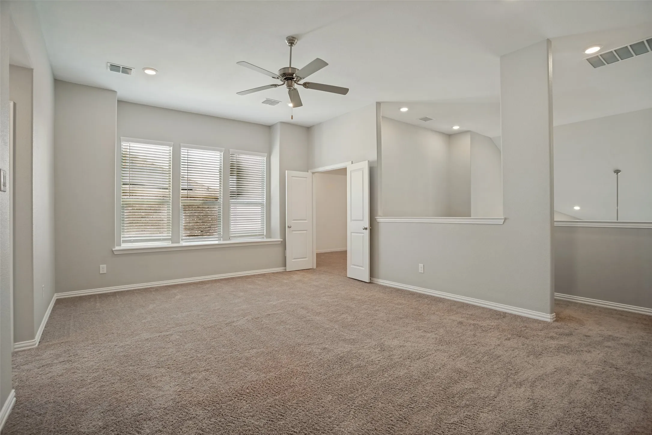 Single Family Residence For Sale in Collin County , 519 Foxtail Drive, Princeton, Texas 75407, 5 Bedroom, 5 Bathroom, 2 Garage spaces, 3,364 Sqft, built in 2021, mls#21314830, Real Estate Agent in Princeton, Homes For Sale in Collin county, Homes For Sale in Princeton, Realtor in Princeton Texas, Real Estate Brokerage Independent Realty Texas, Luminita Cordes Realtor
