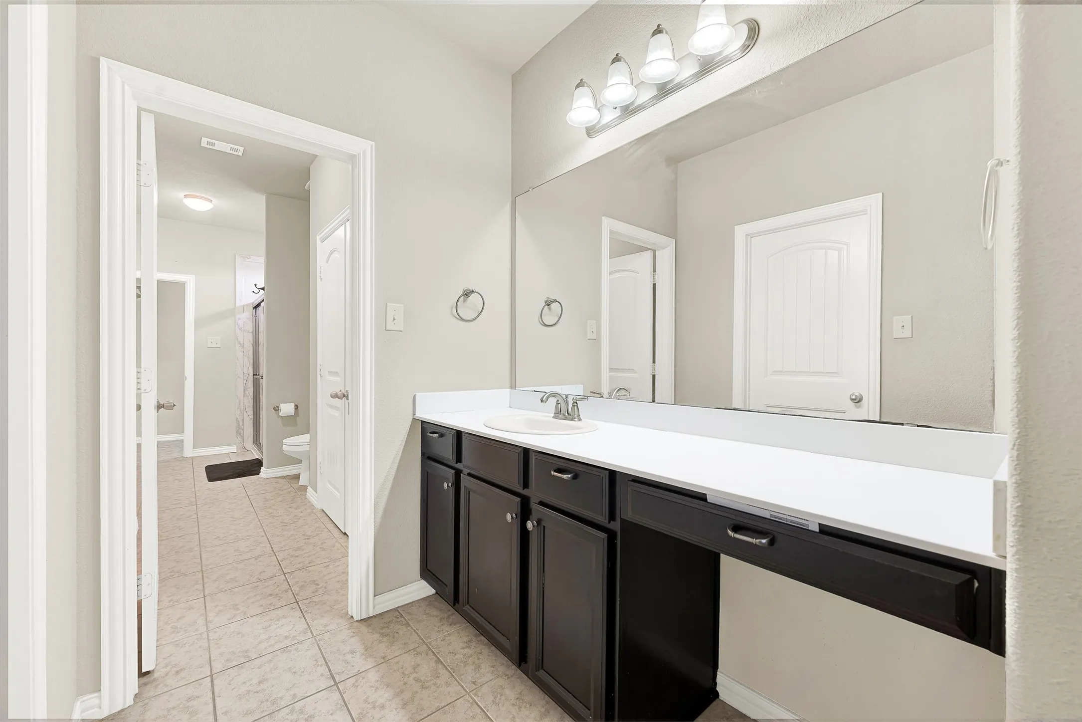 Single Family Residence For Sale in Dallas County , 3925 Martha Avenue, Sachse, Texas 75048, 5 Bedrooms, 4 Bathrooms, 3 Garage spaces, 5,200 Sqft, built in 2014, Price $875,000, mls#21318717, Real Estate Agent in Sachse, Homes For Sale in Dallas county, Homes For Sale in Sachse, Realtor in Sachse Texas, Real Estate Brokerage Independent Realty Texas, Luminita Cordes Realtor