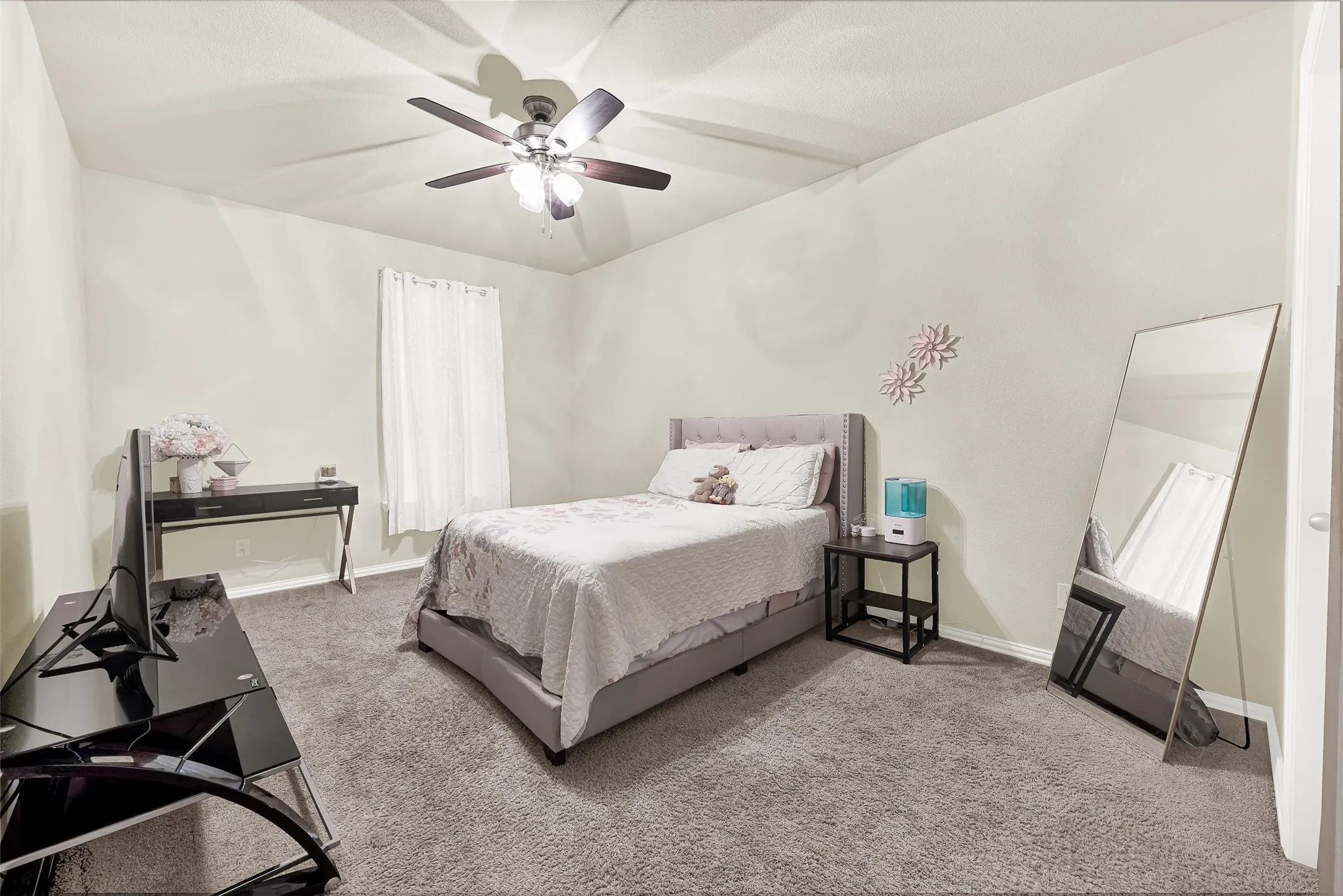 Single Family Residence For Sale in Dallas County , 3925 Martha Avenue, Sachse, Texas 75048, 5 Bedrooms, 4 Bathrooms, 3 Garage spaces, 5,200 Sqft, built in 2014, Price $875,000, mls#21318717, Real Estate Agent in Sachse, Homes For Sale in Dallas county, Homes For Sale in Sachse, Realtor in Sachse Texas, Real Estate Brokerage Independent Realty Texas, Luminita Cordes Realtor