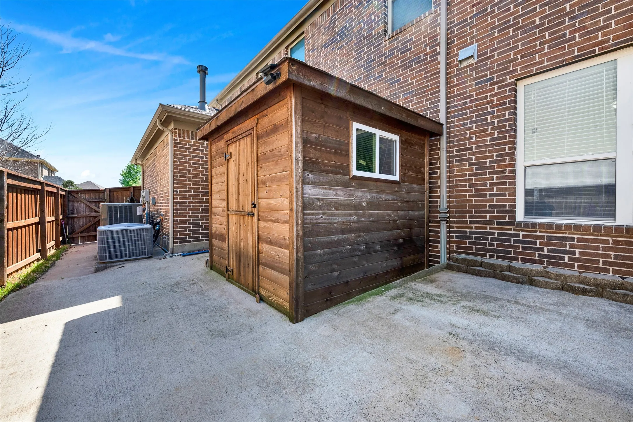 Single Family Residence For Sale in Dallas County , 3925 Martha Avenue, Sachse, Texas 75048, 5 Bedrooms, 4 Bathrooms, 3 Garage spaces, 5,200 Sqft, built in 2014, Price $875,000, mls#21318717, Real Estate Agent in Sachse, Homes For Sale in Dallas county, Homes For Sale in Sachse, Realtor in Sachse Texas, Real Estate Brokerage Independent Realty Texas, Luminita Cordes Realtor
