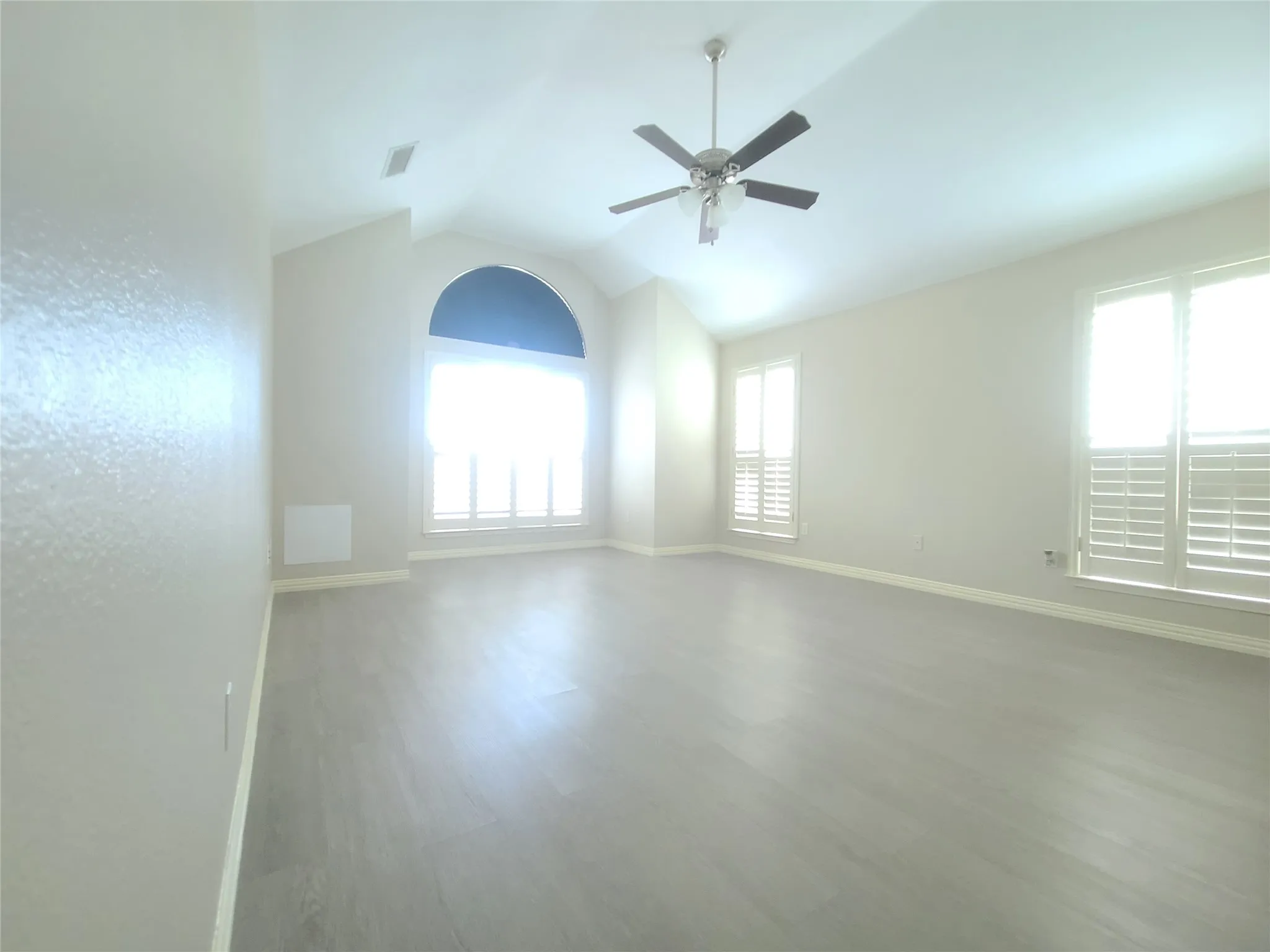 Single Family Residence For Rent in Collin County , 7509 Avalon Drive, Plano, Texas 75025, 5 Bedroom, 3 Bathroom, 2 Garage spaces, 3,052 Sqft, built in 1993, mls#21315170, Real Estate Agent in Plano, Homes For Rent in Collin county, Homes For Rent in Plano, Realtor in Plano Texas, Real Estate Brokerage Independent Realty Texas, Luminita Cordes Realtor