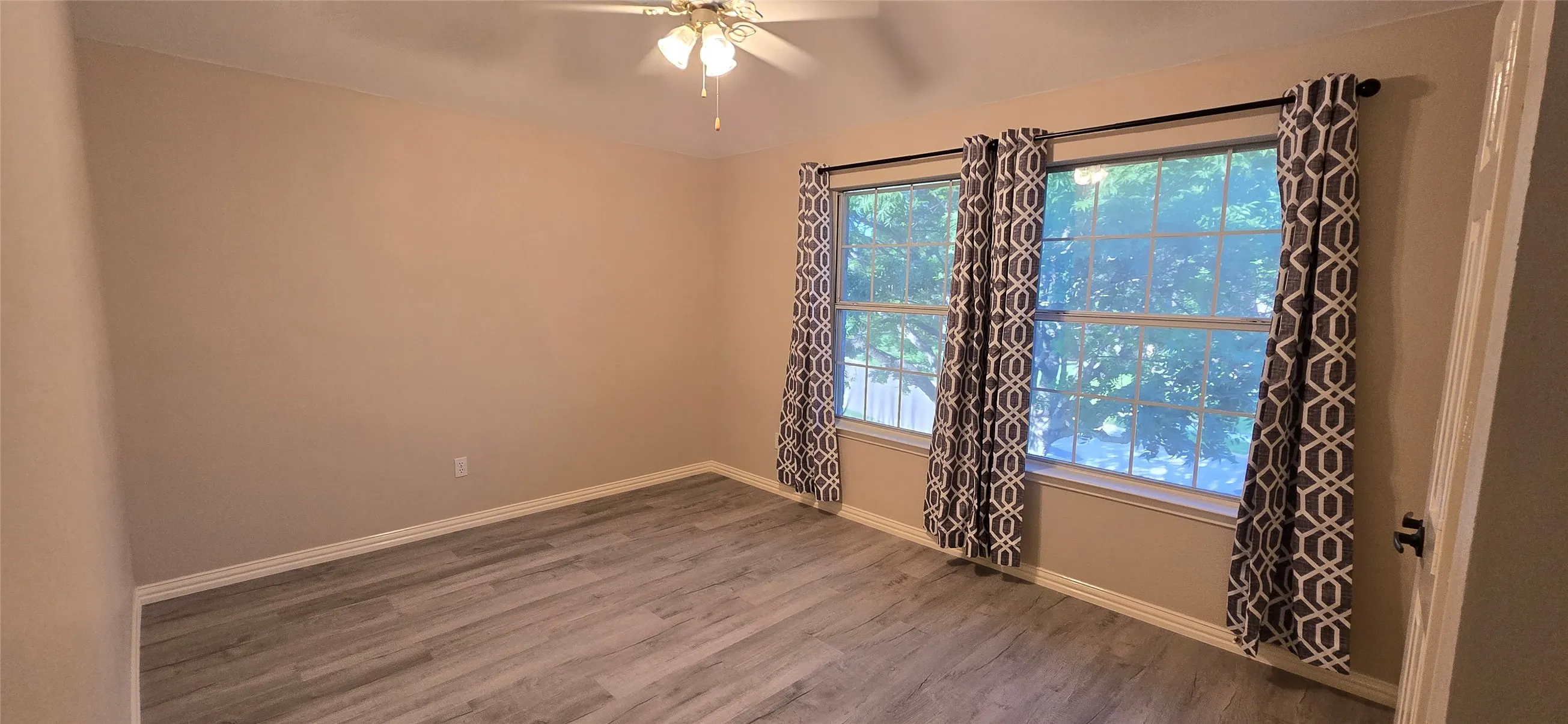 Single Family Residence For Rent in Collin County , 7509 Avalon Drive, Plano, Texas 75025, 5 Bedroom, 3 Bathroom, 2 Garage spaces, 3,052 Sqft, built in 1993, mls#21315170, Real Estate Agent in Plano, Homes For Rent in Collin county, Homes For Rent in Plano, Realtor in Plano Texas, Real Estate Brokerage Independent Realty Texas, Luminita Cordes Realtor