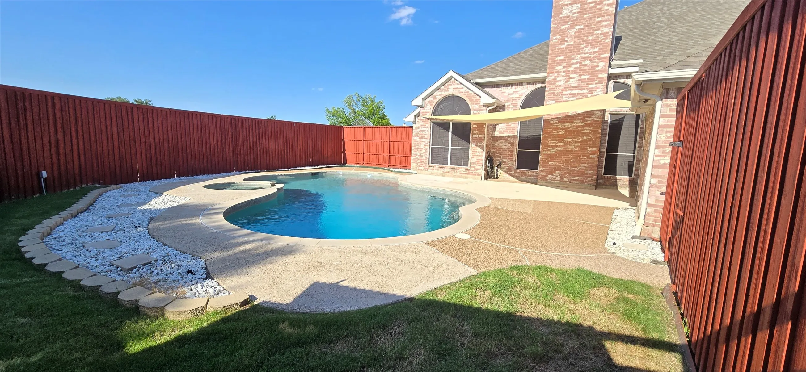 Single Family Residence For Rent in Collin County , 7509 Avalon Drive, Plano, Texas 75025, 5 Bedroom, 3 Bathroom, 2 Garage spaces, 3,052 Sqft, built in 1993, mls#21315170, Real Estate Agent in Plano, Homes For Rent in Collin county, Homes For Rent in Plano, Realtor in Plano Texas, Real Estate Brokerage Independent Realty Texas, Luminita Cordes Realtor