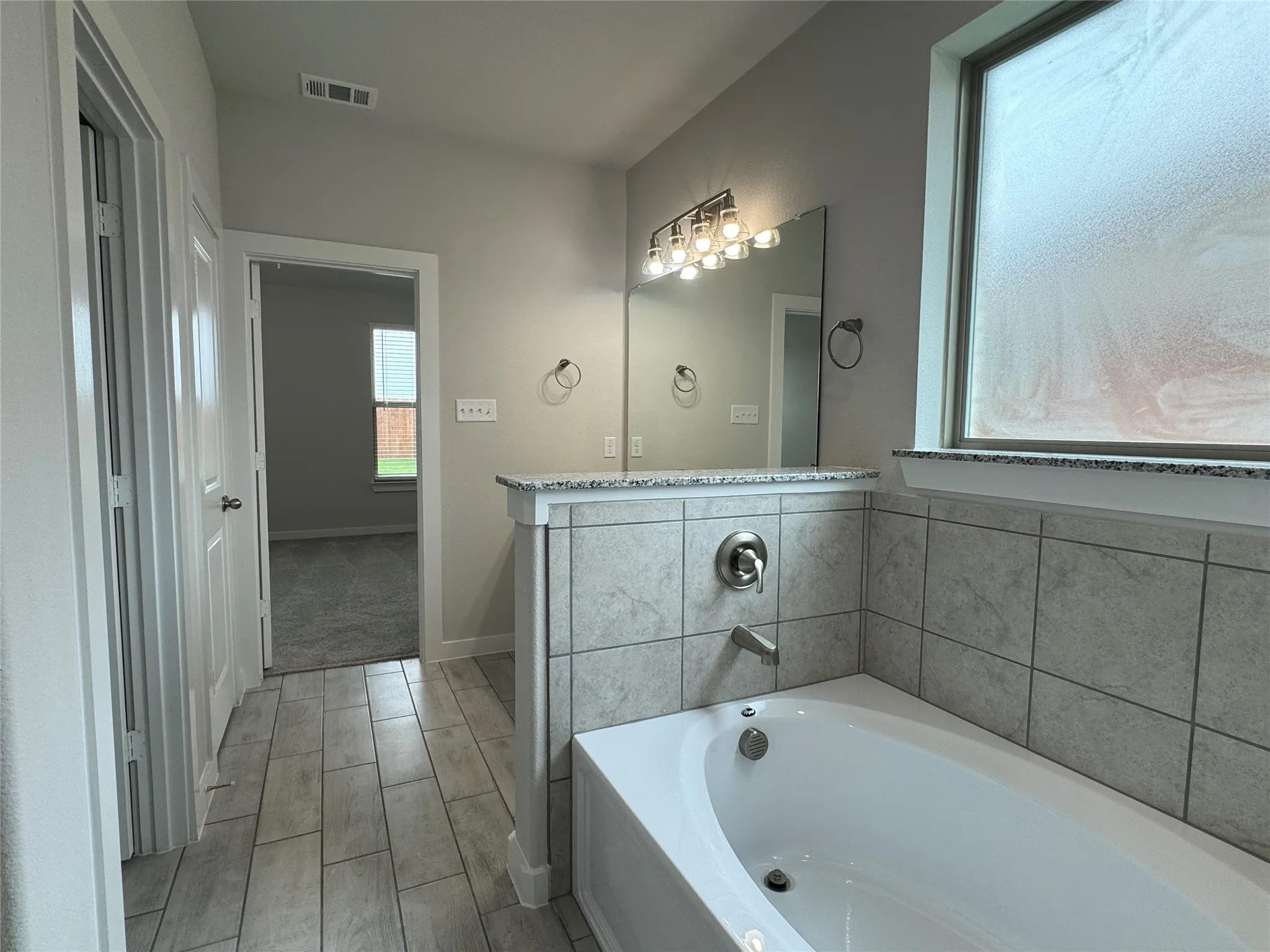 Single Family Residence For Rent in Ellis County , 831 Rosebud Trail, Ferris, Texas 75125, 4 Bedroom, 3 Bathroom, 2 Garage spaces, 2,215 Sqft, built in 2023, mls#21319282, Real Estate Agent in Ferris, Homes For Rent in Ellis county, Homes For Rent in Ferris, Realtor in Ferris Texas, Real Estate Brokerage Independent Realty Texas, Luminita Cordes Realtor