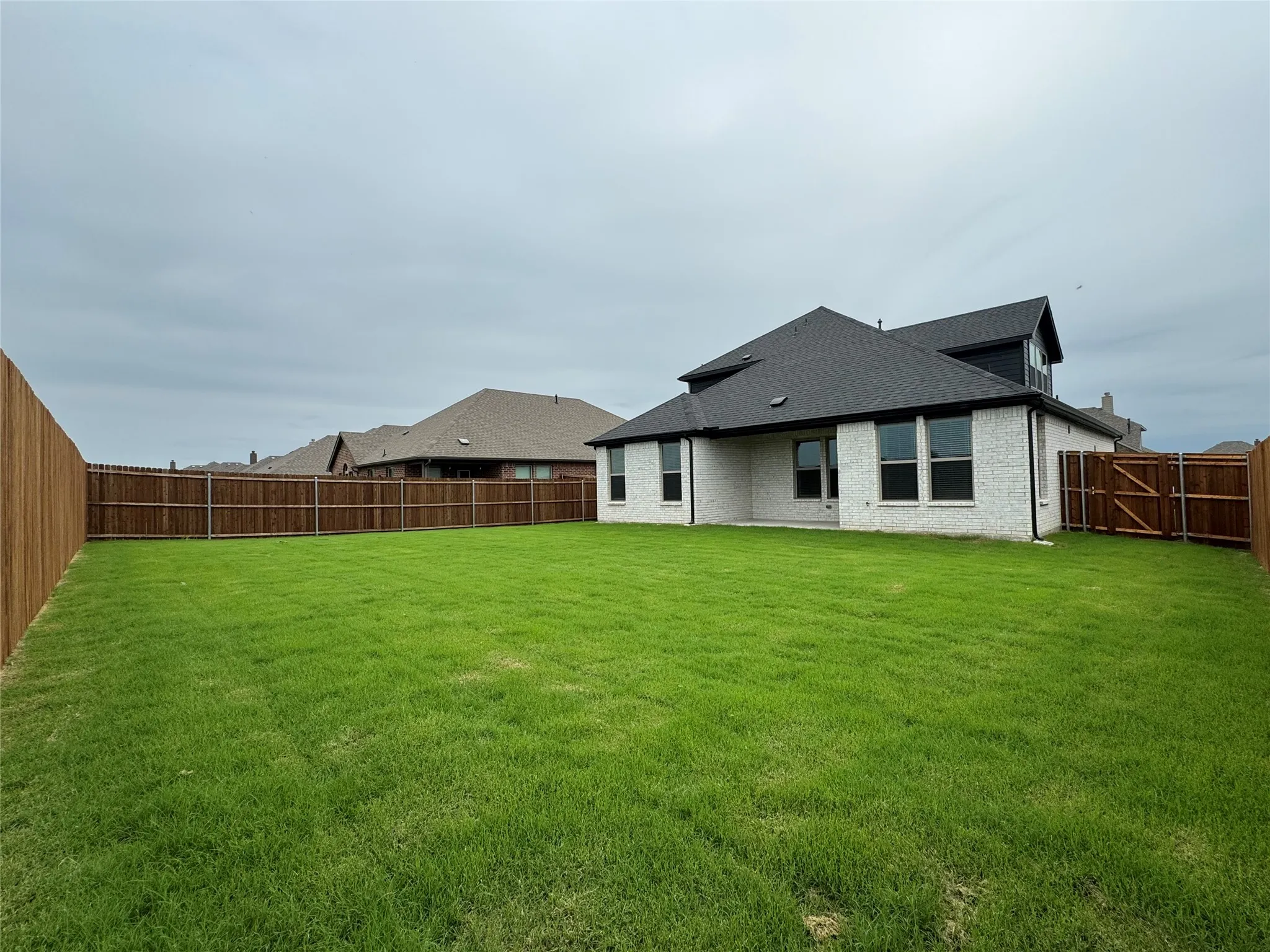 Single Family Residence For Rent in Ellis County , 831 Rosebud Trail, Ferris, Texas 75125, 4 Bedroom, 3 Bathroom, 2 Garage spaces, 2,215 Sqft, built in 2023, mls#21319282, Real Estate Agent in Ferris, Homes For Rent in Ellis county, Homes For Rent in Ferris, Realtor in Ferris Texas, Real Estate Brokerage Independent Realty Texas, Luminita Cordes Realtor