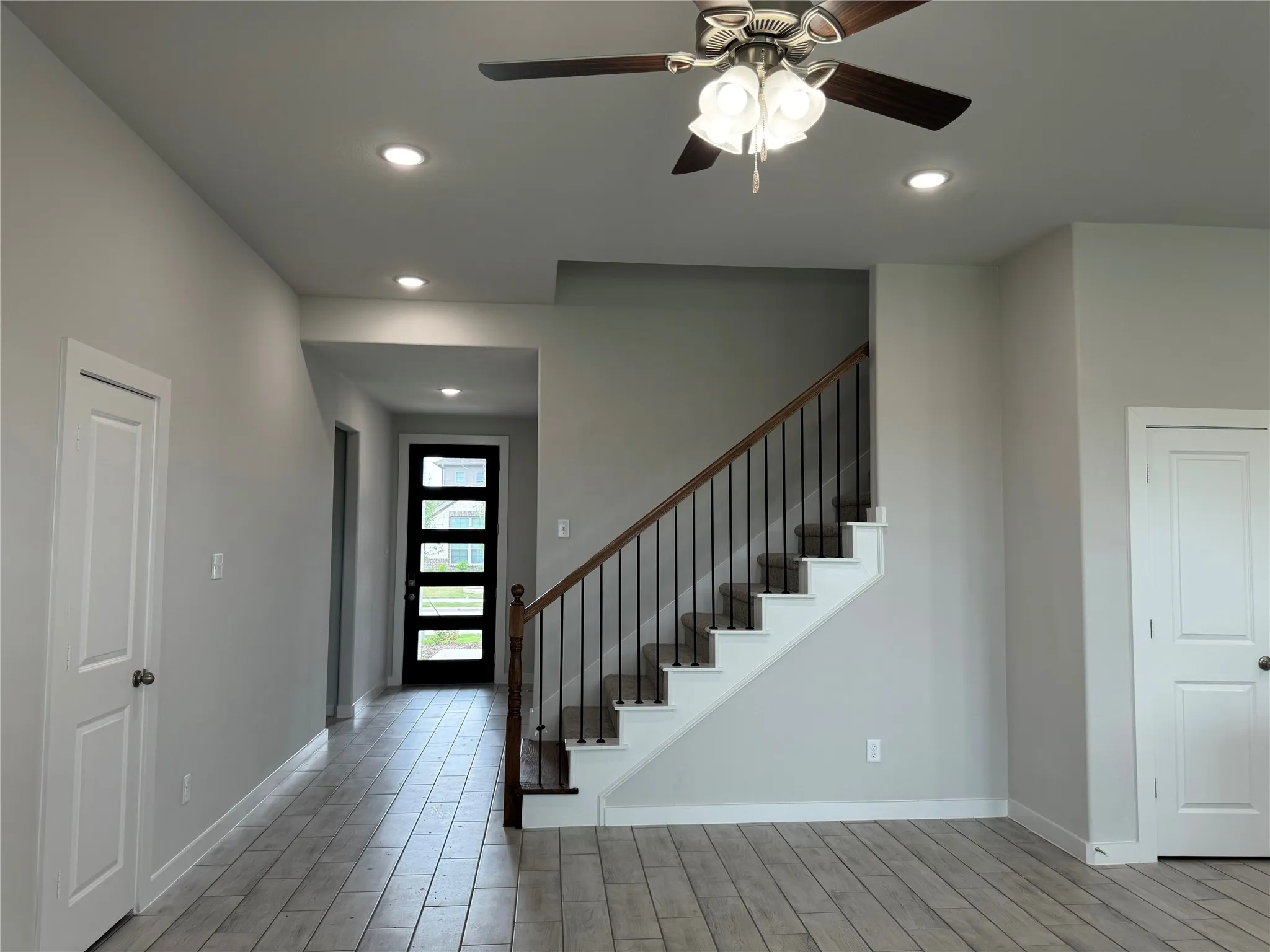 Single Family Residence For Rent in Ellis County , 831 Rosebud Trail, Ferris, Texas 75125, 4 Bedroom, 3 Bathroom, 2 Garage spaces, 2,215 Sqft, built in 2023, mls#21319282, Real Estate Agent in Ferris, Homes For Rent in Ellis county, Homes For Rent in Ferris, Realtor in Ferris Texas, Real Estate Brokerage Independent Realty Texas, Luminita Cordes Realtor