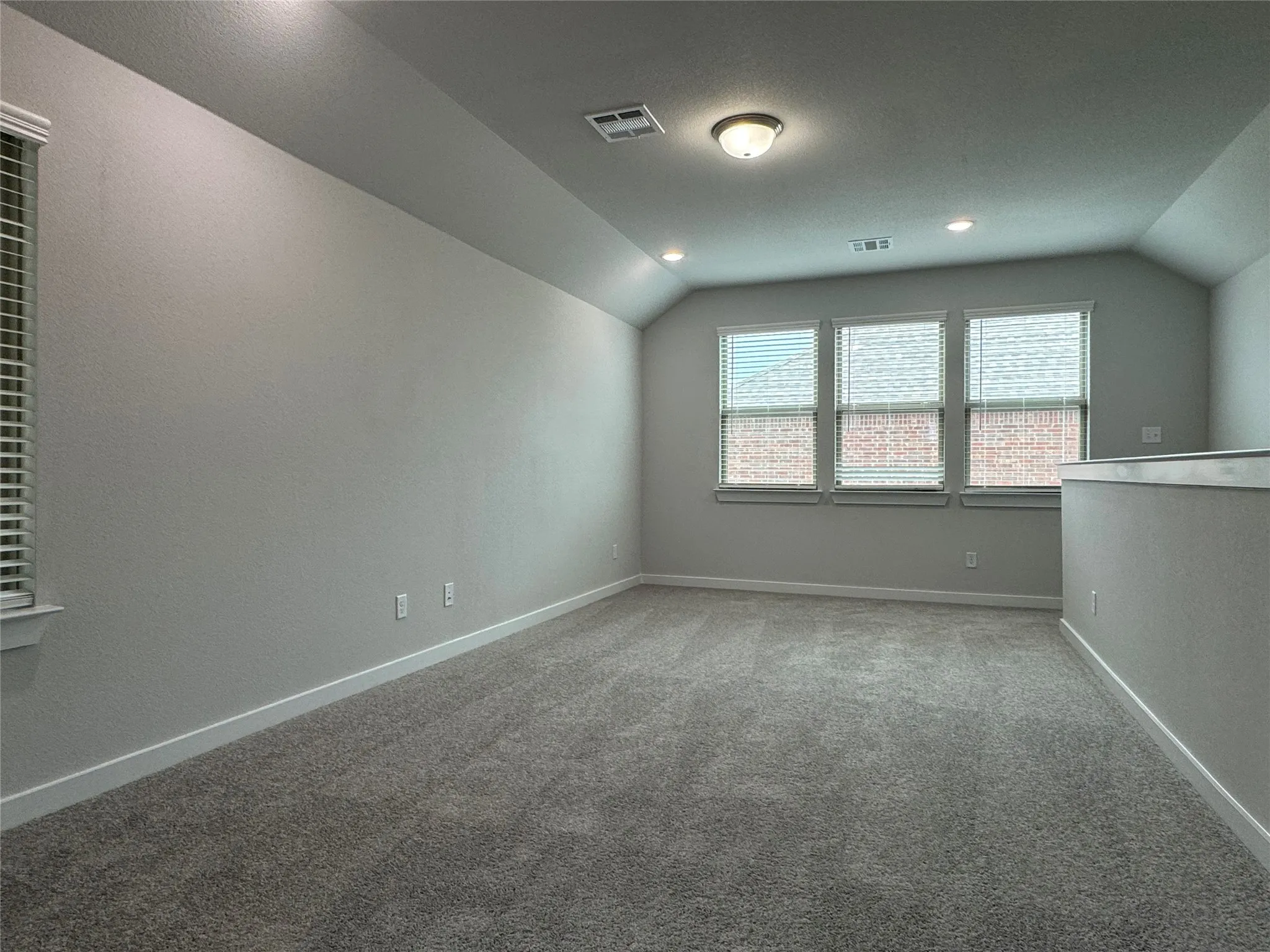 Single Family Residence For Rent in Ellis County , 831 Rosebud Trail, Ferris, Texas 75125, 4 Bedroom, 3 Bathroom, 2 Garage spaces, 2,215 Sqft, built in 2023, mls#21319282, Real Estate Agent in Ferris, Homes For Rent in Ellis county, Homes For Rent in Ferris, Realtor in Ferris Texas, Real Estate Brokerage Independent Realty Texas, Luminita Cordes Realtor
