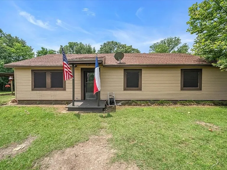 Single Family Residence For Sale in Kaufman County , 6336 Rolling Heights Circle, Kaufman, Texas 75142, 3 Bedroom, 1 Bathroom, Garage spaces, 1,344 Sqft, built in 1985, mls#21319288, Real Estate Agent in Kaufman, Homes For Sale in Kaufman county, Homes For Sale in Kaufman, Realtor in Kaufman Texas, Real Estate Brokerage Independent Realty Texas, Luminita Cordes Realtor