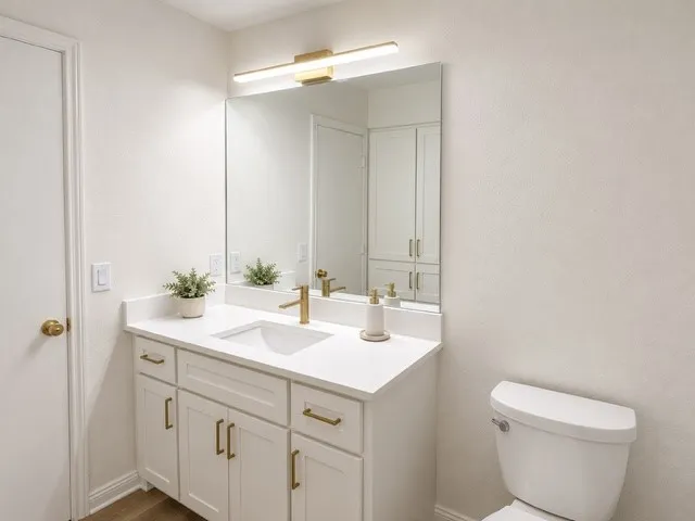 Single Family Residence For Sale in Collin County , 4215 Bretton Bay Lane, Dallas, Texas 75287, 4 Bedroom, 3 Bathroom, 2 Garage spaces, 2,799 Sqft, built in 1979, mls#21296213, Real Estate Agent in Dallas, Homes For Sale in Collin county, Homes For Sale in Dallas, Realtor in Dallas Texas, Real Estate Brokerage Independent Realty Texas, Luminita Cordes Realtor