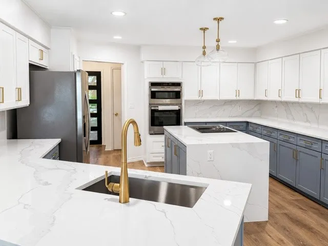 Single Family Residence For Sale in Collin County , 4215 Bretton Bay Lane, Dallas, Texas 75287, 4 Bedroom, 3 Bathroom, 2 Garage spaces, 2,799 Sqft, built in 1979, mls#21296213, Real Estate Agent in Dallas, Homes For Sale in Collin county, Homes For Sale in Dallas, Realtor in Dallas Texas, Real Estate Brokerage Independent Realty Texas, Luminita Cordes Realtor