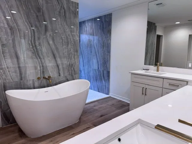 Single Family Residence For Sale in Collin County , 4215 Bretton Bay Lane, Dallas, Texas 75287, 4 Bedroom, 3 Bathroom, 2 Garage spaces, 2,799 Sqft, built in 1979, mls#21296213, Real Estate Agent in Dallas, Homes For Sale in Collin county, Homes For Sale in Dallas, Realtor in Dallas Texas, Real Estate Brokerage Independent Realty Texas, Luminita Cordes Realtor