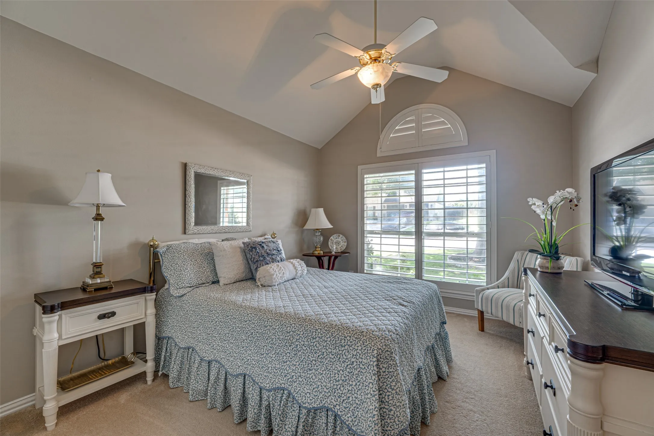 Single Family Residence For Sale in Rockwall County , 5908 Yacht Club Drive, Rockwall, Texas 75032, 3 Bedroom, 2 Bathroom, 2 Garage spaces, 2,149 Sqft, built in 1995, mls#21315704, Real Estate Agent in Rockwall, Homes For Sale in Rockwall county, Homes For Sale in Rockwall, Realtor in Rockwall Texas, Real Estate Brokerage Independent Realty Texas, Luminita Cordes Realtor