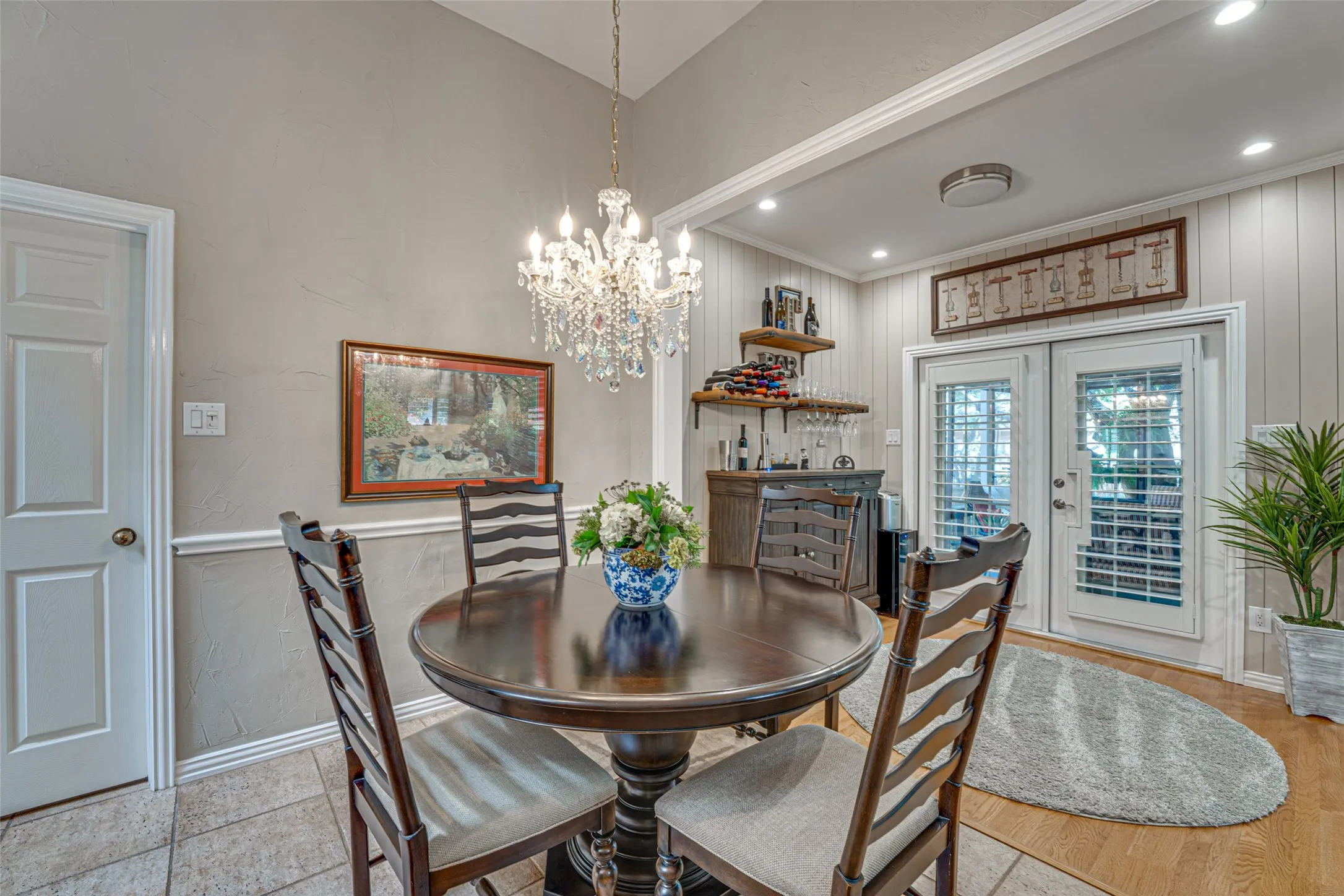 Single Family Residence For Sale in Rockwall County , 5908 Yacht Club Drive, Rockwall, Texas 75032, 3 Bedroom, 2 Bathroom, 2 Garage spaces, 2,149 Sqft, built in 1995, mls#21315704, Real Estate Agent in Rockwall, Homes For Sale in Rockwall county, Homes For Sale in Rockwall, Realtor in Rockwall Texas, Real Estate Brokerage Independent Realty Texas, Luminita Cordes Realtor