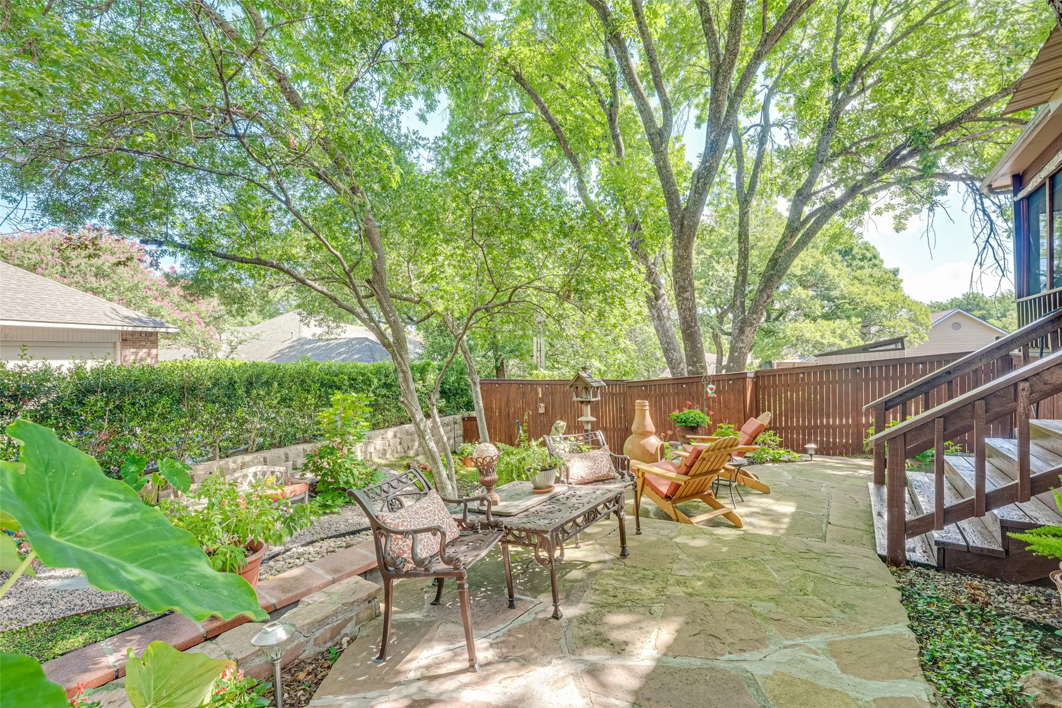 Single Family Residence For Sale in Rockwall County , 5908 Yacht Club Drive, Rockwall, Texas 75032, 3 Bedroom, 2 Bathroom, 2 Garage spaces, 2,149 Sqft, built in 1995, mls#21315704, Real Estate Agent in Rockwall, Homes For Sale in Rockwall county, Homes For Sale in Rockwall, Realtor in Rockwall Texas, Real Estate Brokerage Independent Realty Texas, Luminita Cordes Realtor