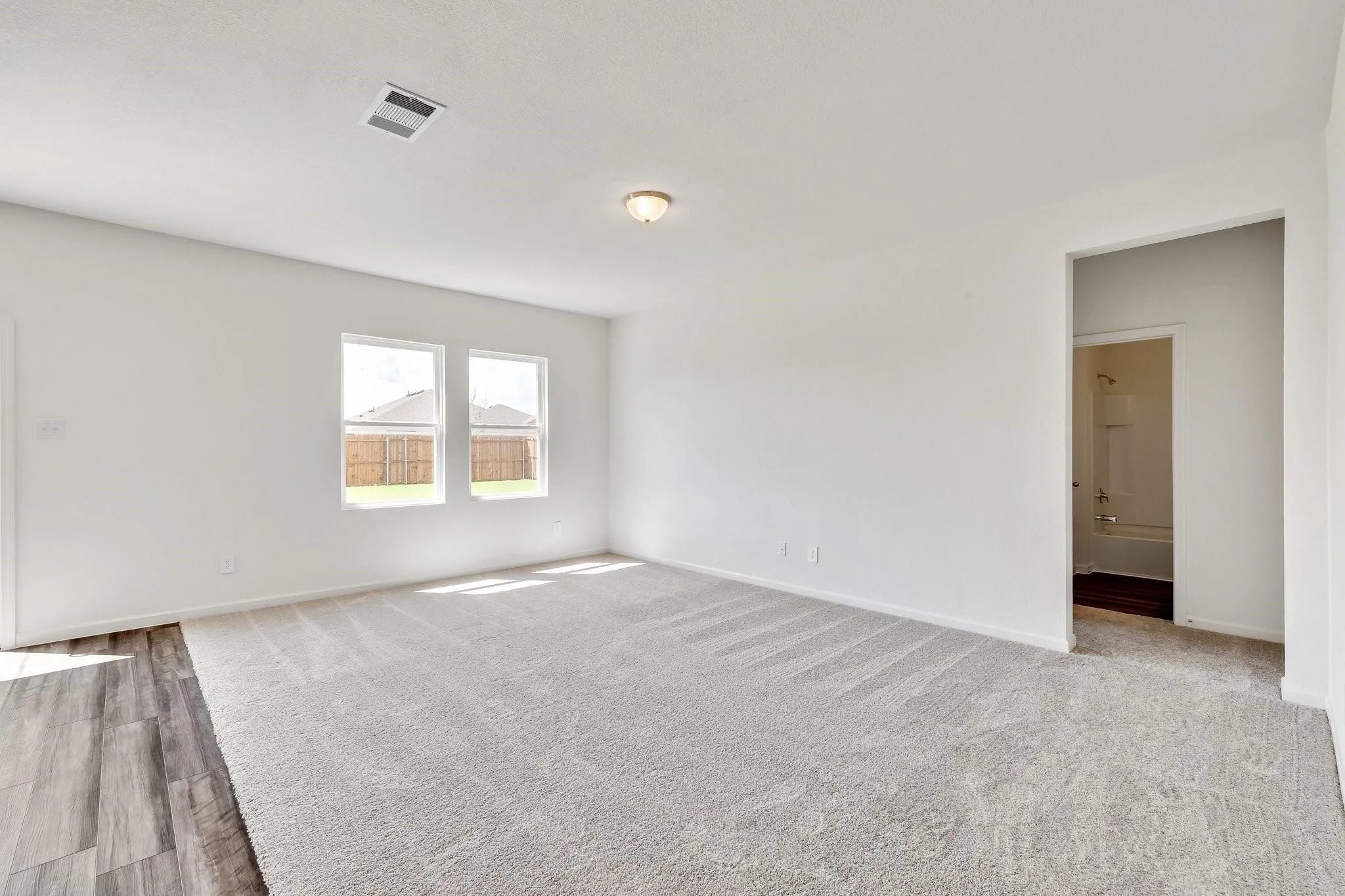 Single Family Residence For Rent in Collin County , 795 Yorkshire Drive, Lavon, Texas 75166, 5 Bedroom, 3 Bathroom, 2 Garage spaces, 2,867 Sqft, built in 2022, mls#21319294, Real Estate Agent in Lavon, Homes For Rent in Collin county, Homes For Rent in Lavon, Realtor in Lavon Texas, Real Estate Brokerage Independent Realty Texas, Luminita Cordes Realtor