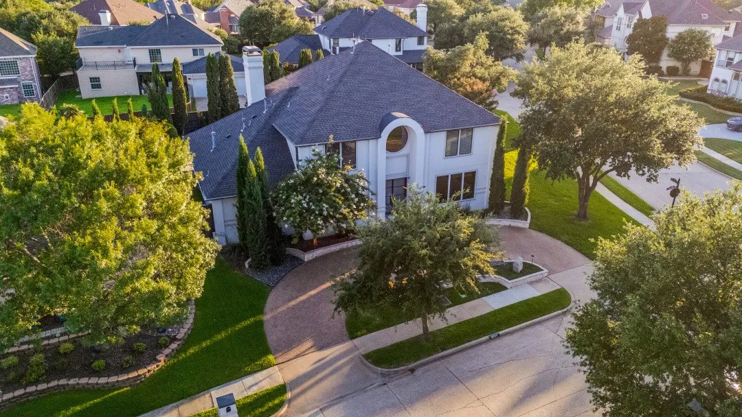 Single Family Residence For Sale in Dallas County , 2231 Clearspring Drive N, Irving, Texas 75063, 4 Bedroom, 4 Bathroom, 3 Garage spaces, 4,329 Sqft, built in 2003, mls#21297559, Real Estate Agent in Irving, Homes For Sale in Dallas county, Homes For Sale in Irving, Realtor in Irving Texas, Real Estate Brokerage Independent Realty Texas, Luminita Cordes Realtor
