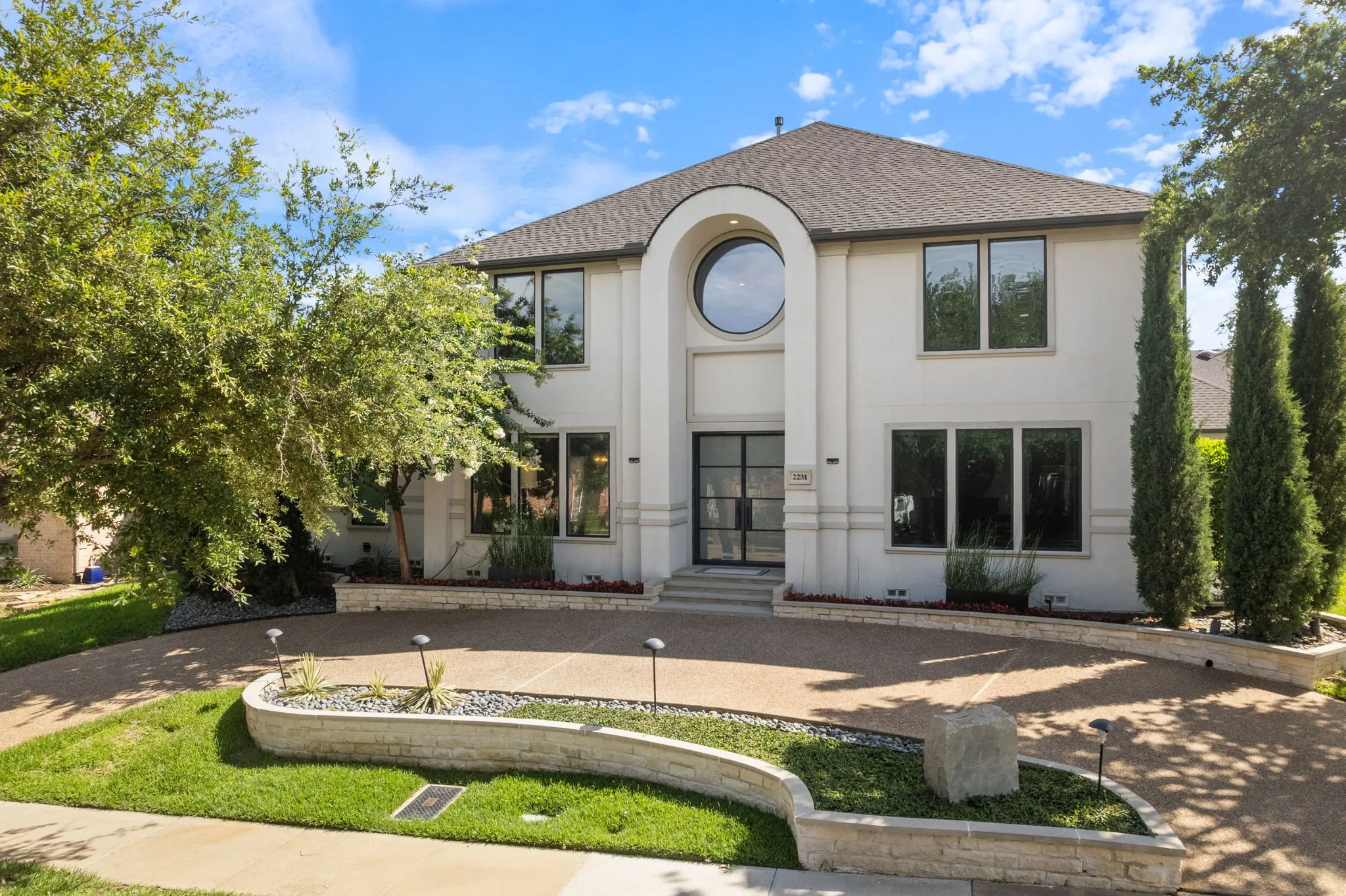 Single Family Residence For Sale in Dallas County , 2231 Clearspring Drive N, Irving, Texas 75063, 4 Bedroom, 4 Bathroom, 3 Garage spaces, 4,329 Sqft, built in 2003, mls#21297559, Real Estate Agent in Irving, Homes For Sale in Dallas county, Homes For Sale in Irving, Realtor in Irving Texas, Real Estate Brokerage Independent Realty Texas, Luminita Cordes Realtor