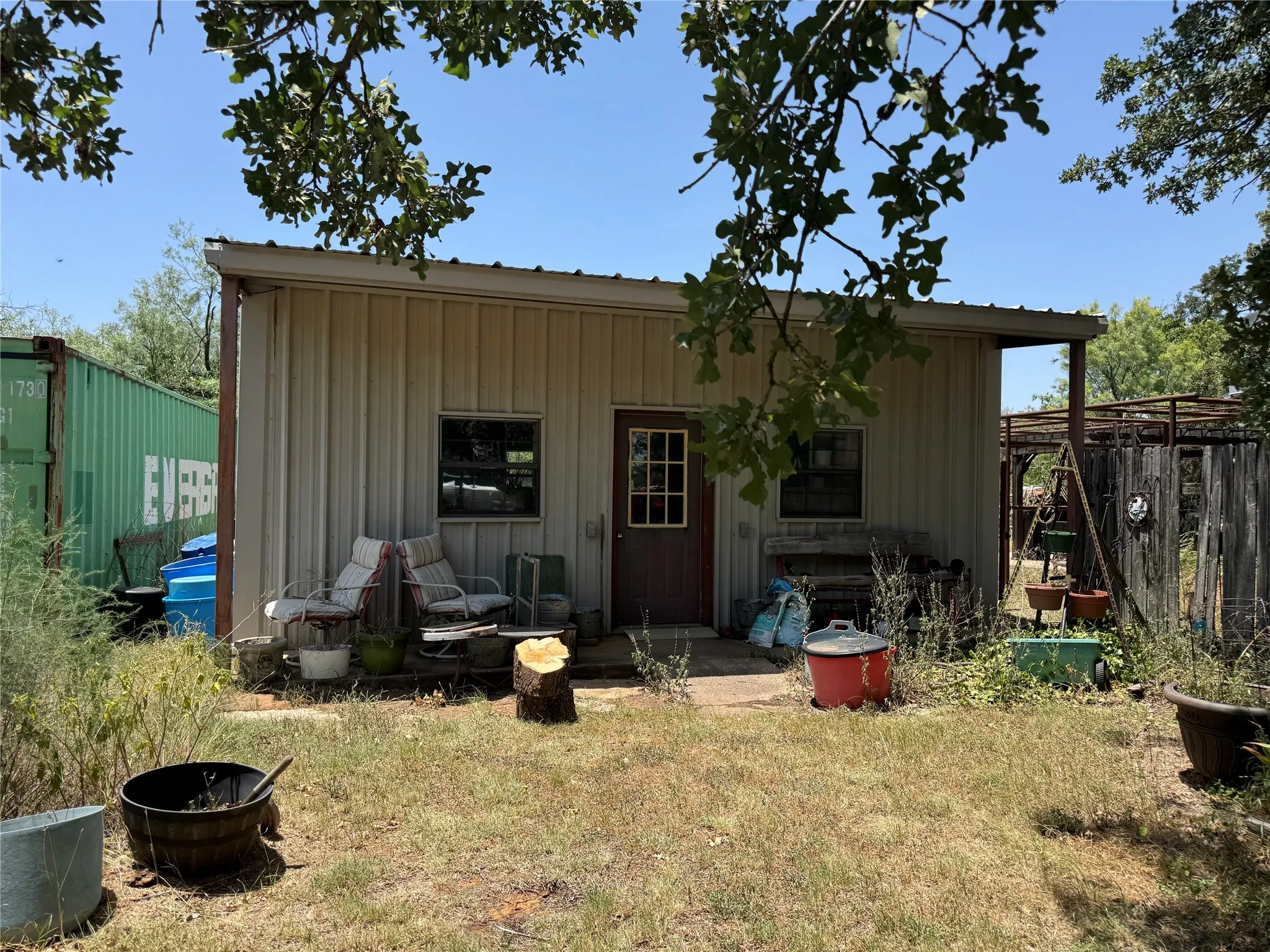 Single Family Residence For Sale in Stephens County , 2993 County Road 265, Breckenridge, Texas 76424, 3 Bedrooms, 4 Bathrooms, Garage spaces, 2,624 Sqft, built in 1966, Price $340,000, mls#21318980, Real Estate Agent in Breckenridge, Homes For Sale in Stephens county, Homes For Sale in Breckenridge, Realtor in Breckenridge Texas, Real Estate Brokerage Independent Realty Texas, Luminita Cordes Realtor