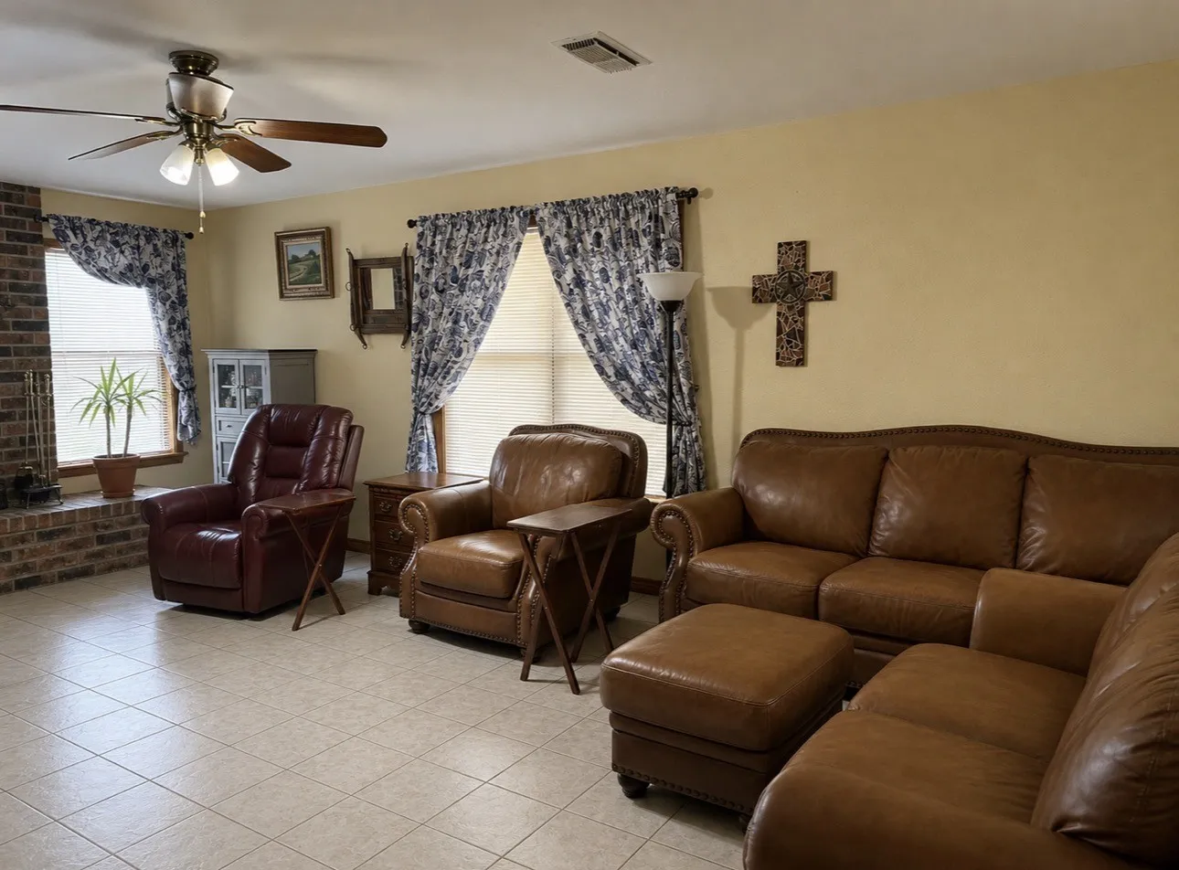 Single Family Residence For Sale in Stephens County , 2993 County Road 265, Breckenridge, Texas 76424, 3 Bedrooms, 4 Bathrooms, Garage spaces, 2,624 Sqft, built in 1966, Price $340,000, mls#21318980, Real Estate Agent in Breckenridge, Homes For Sale in Stephens county, Homes For Sale in Breckenridge, Realtor in Breckenridge Texas, Real Estate Brokerage Independent Realty Texas, Luminita Cordes Realtor