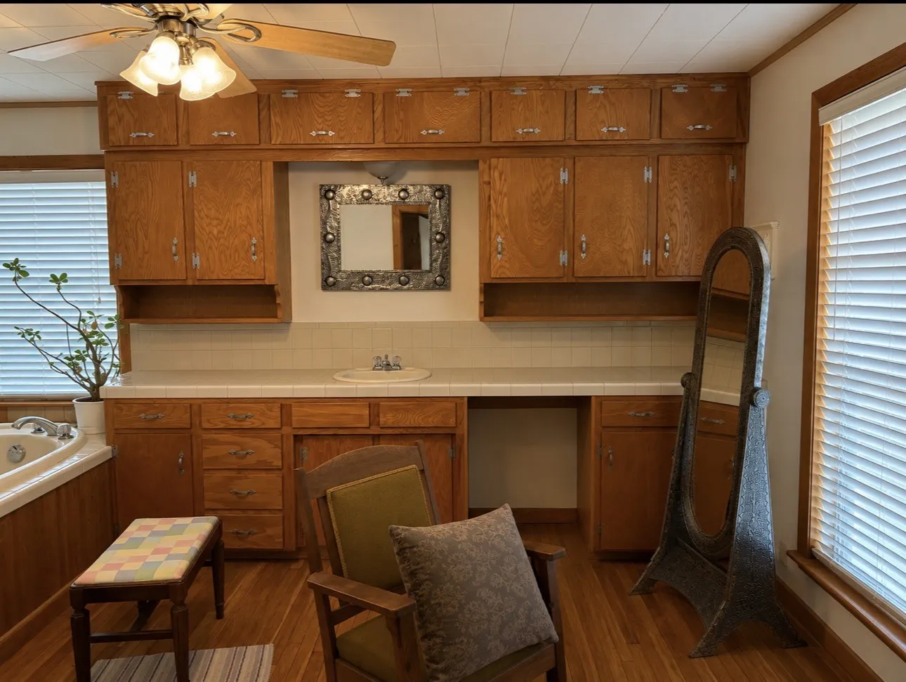 Single Family Residence For Sale in Stephens County , 2993 County Road 265, Breckenridge, Texas 76424, 3 Bedrooms, 4 Bathrooms, Garage spaces, 2,624 Sqft, built in 1966, Price $340,000, mls#21318980, Real Estate Agent in Breckenridge, Homes For Sale in Stephens county, Homes For Sale in Breckenridge, Realtor in Breckenridge Texas, Real Estate Brokerage Independent Realty Texas, Luminita Cordes Realtor