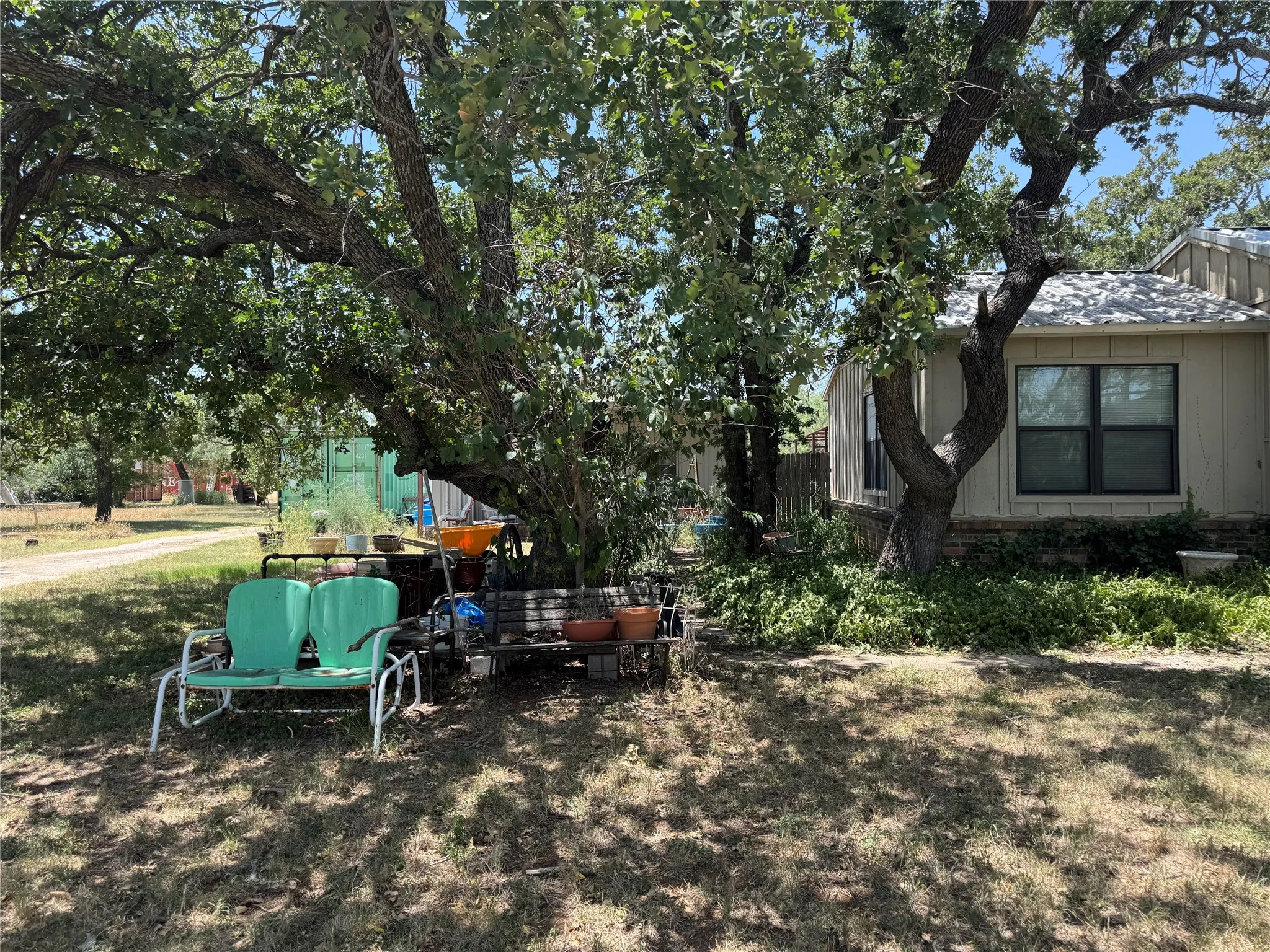 Single Family Residence For Sale in Stephens County , 2993 County Road 265, Breckenridge, Texas 76424, 3 Bedrooms, 4 Bathrooms, Garage spaces, 2,624 Sqft, built in 1966, Price $340,000, mls#21318980, Real Estate Agent in Breckenridge, Homes For Sale in Stephens county, Homes For Sale in Breckenridge, Realtor in Breckenridge Texas, Real Estate Brokerage Independent Realty Texas, Luminita Cordes Realtor