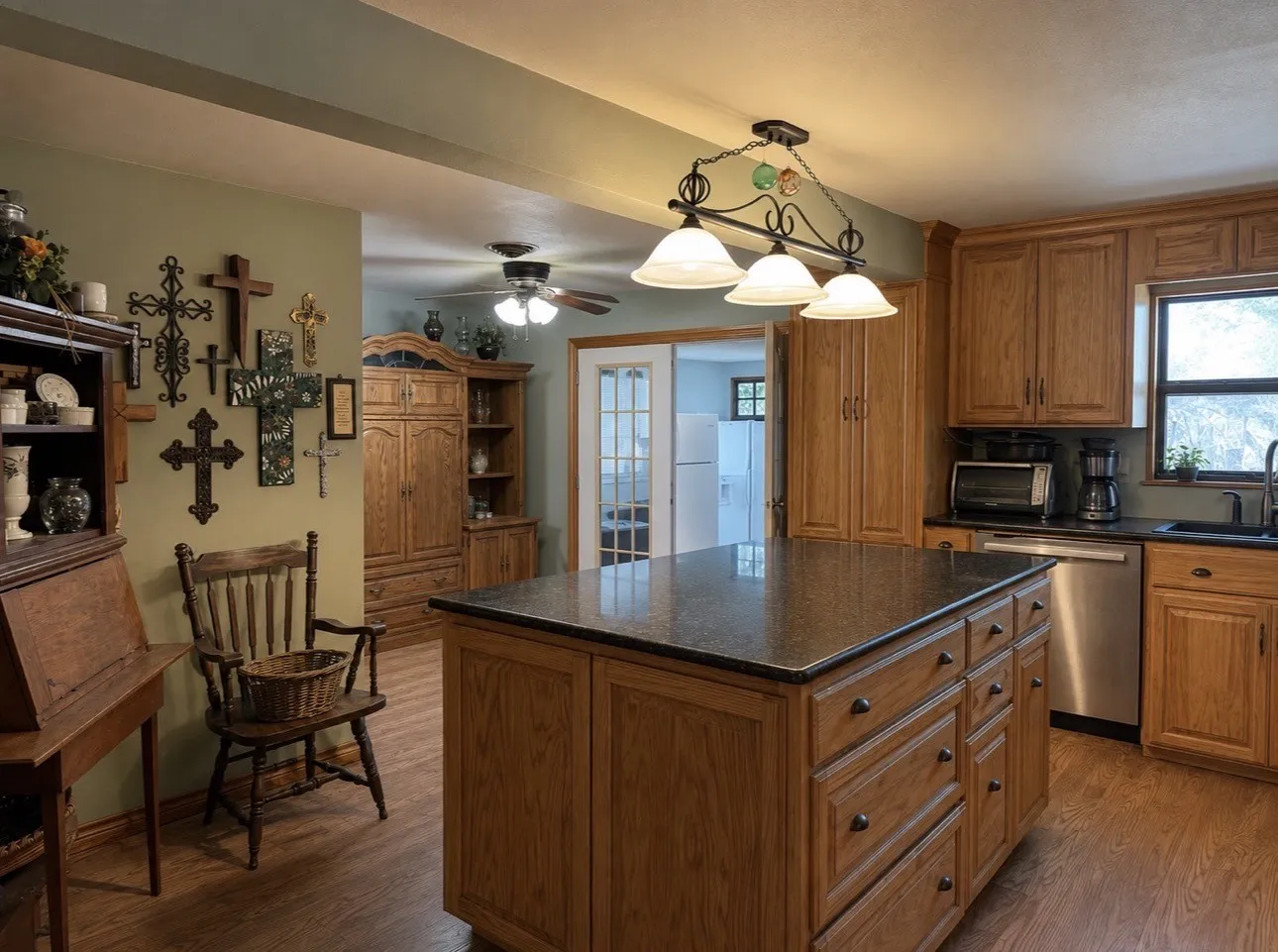 Single Family Residence For Sale in Stephens County , 2993 County Road 265, Breckenridge, Texas 76424, 3 Bedrooms, 4 Bathrooms, Garage spaces, 2,624 Sqft, built in 1966, Price $340,000, mls#21318980, Real Estate Agent in Breckenridge, Homes For Sale in Stephens county, Homes For Sale in Breckenridge, Realtor in Breckenridge Texas, Real Estate Brokerage Independent Realty Texas, Luminita Cordes Realtor
