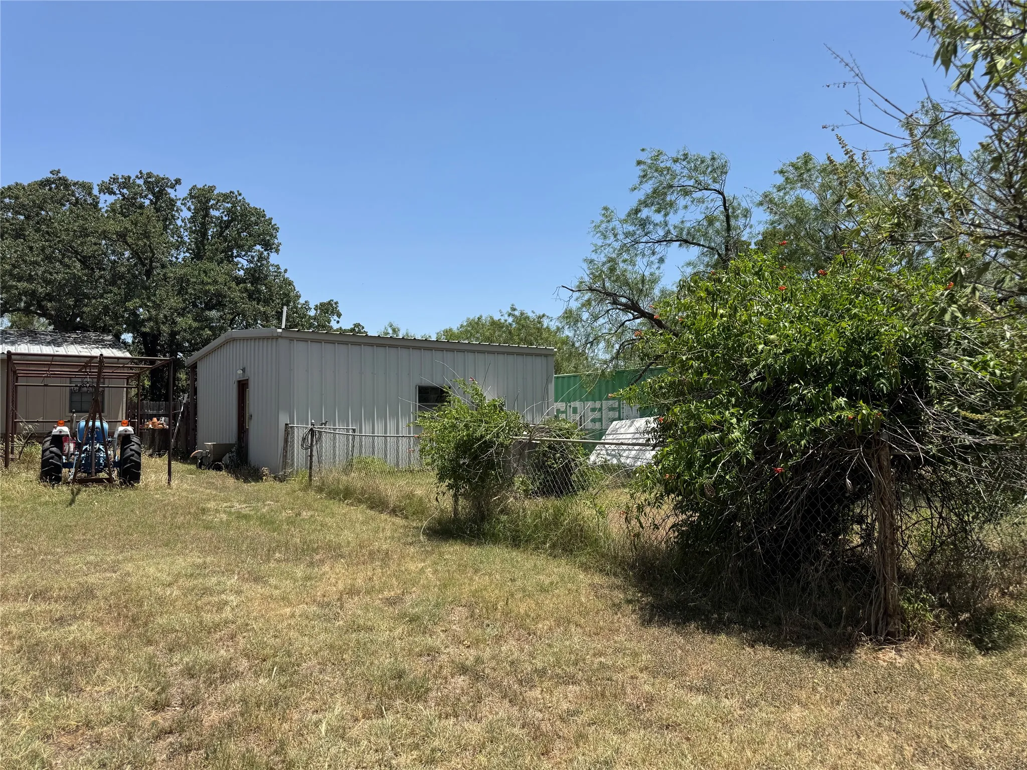 Single Family Residence For Sale in Stephens County , 2993 County Road 265, Breckenridge, Texas 76424, 3 Bedrooms, 4 Bathrooms, Garage spaces, 2,624 Sqft, built in 1966, Price $340,000, mls#21318980, Real Estate Agent in Breckenridge, Homes For Sale in Stephens county, Homes For Sale in Breckenridge, Realtor in Breckenridge Texas, Real Estate Brokerage Independent Realty Texas, Luminita Cordes Realtor